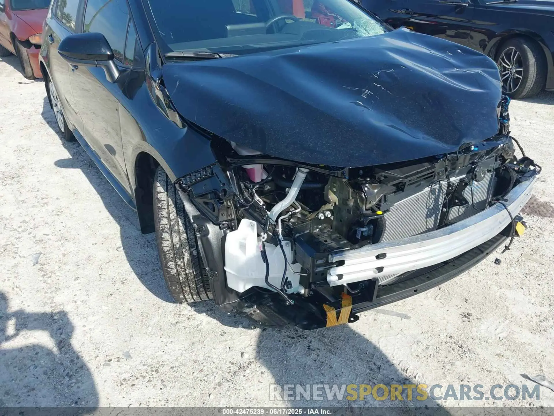 19 Photograph of a damaged car 5YFB4MDE4SP290469 TOYOTA COROLLA 2025