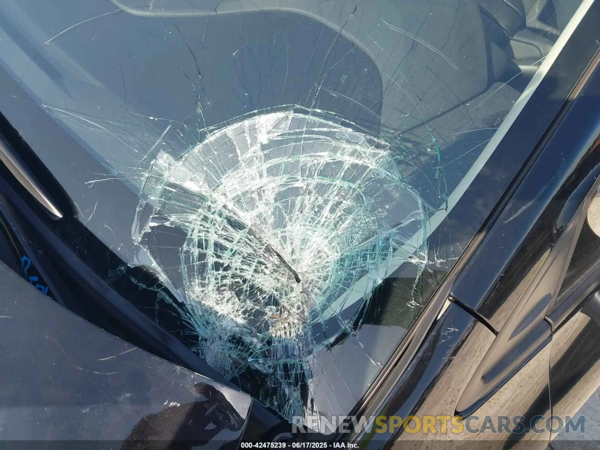 21 Photograph of a damaged car 5YFB4MDE4SP290469 TOYOTA COROLLA 2025