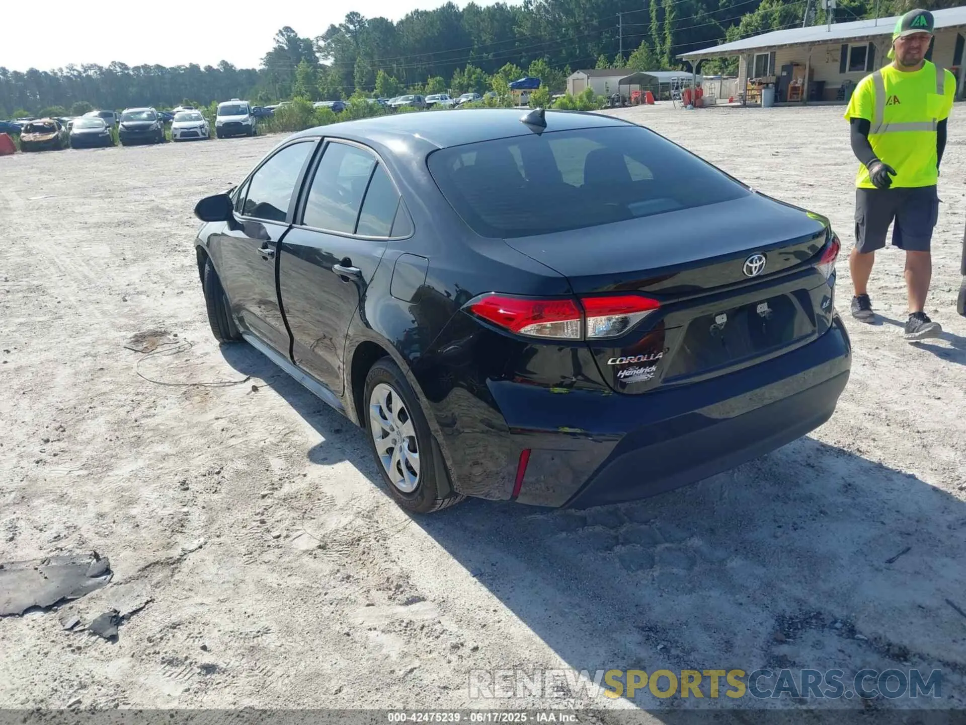 3 Photograph of a damaged car 5YFB4MDE4SP290469 TOYOTA COROLLA 2025