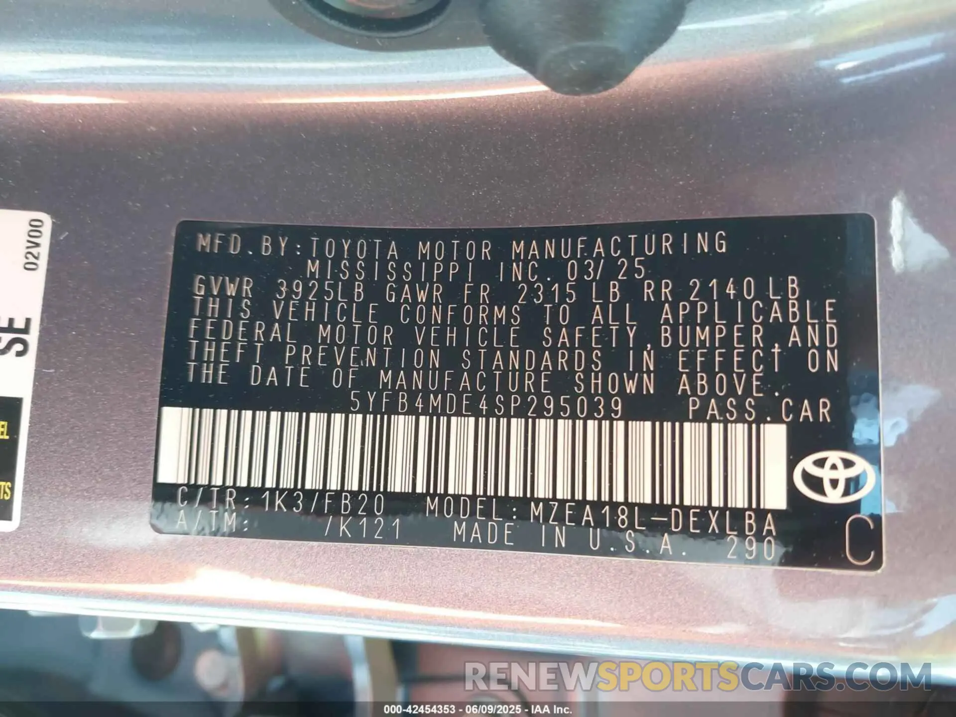 9 Photograph of a damaged car 5YFB4MDE4SP295039 TOYOTA COROLLA 2025