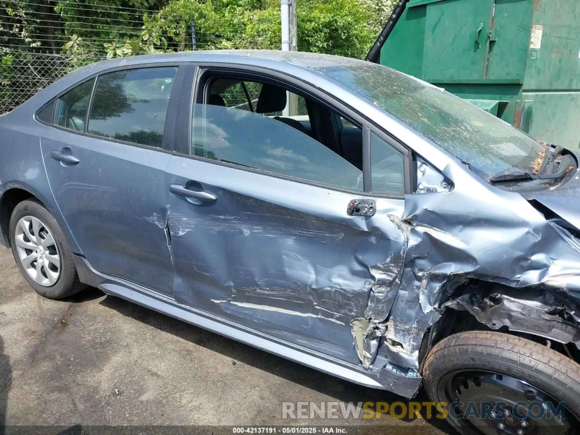 13 Photograph of a damaged car 5YFB4MDE5SP228837 TOYOTA COROLLA 2025