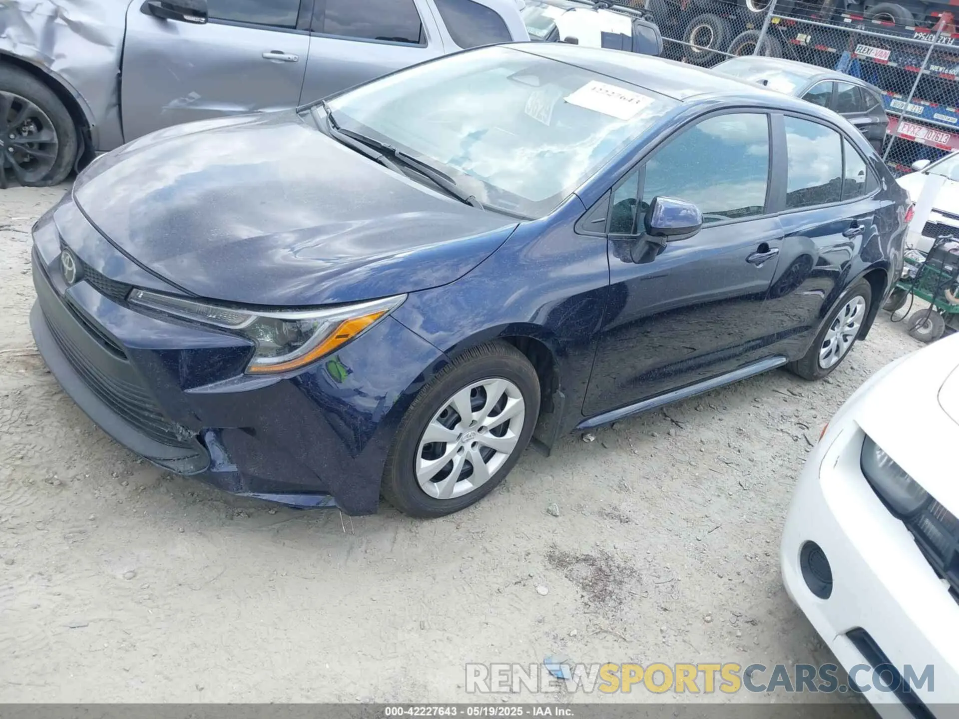 2 Photograph of a damaged car 5YFB4MDE5SP240308 TOYOTA COROLLA 2025