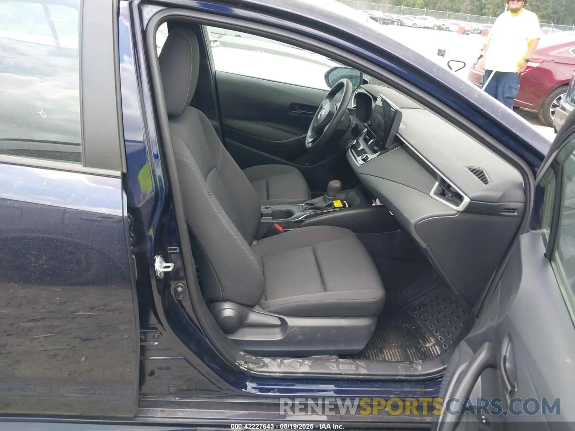 5 Photograph of a damaged car 5YFB4MDE5SP240308 TOYOTA COROLLA 2025