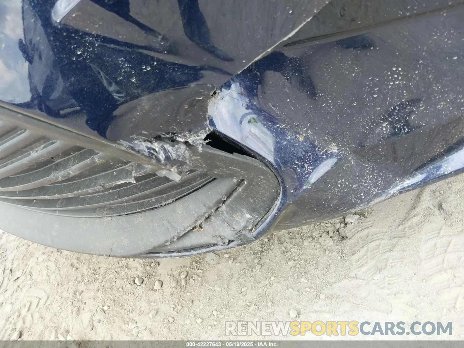 6 Photograph of a damaged car 5YFB4MDE5SP240308 TOYOTA COROLLA 2025