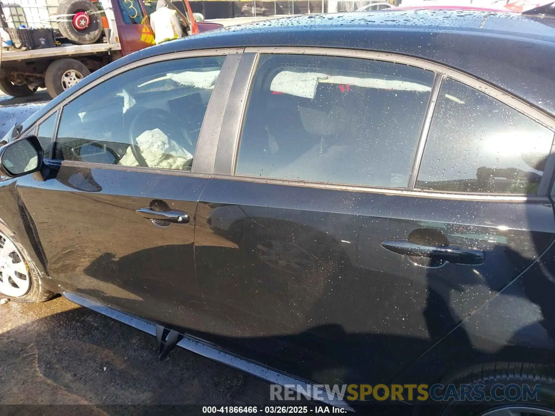 14 Photograph of a damaged car 5YFB4MDE5SP271901 TOYOTA COROLLA 2025