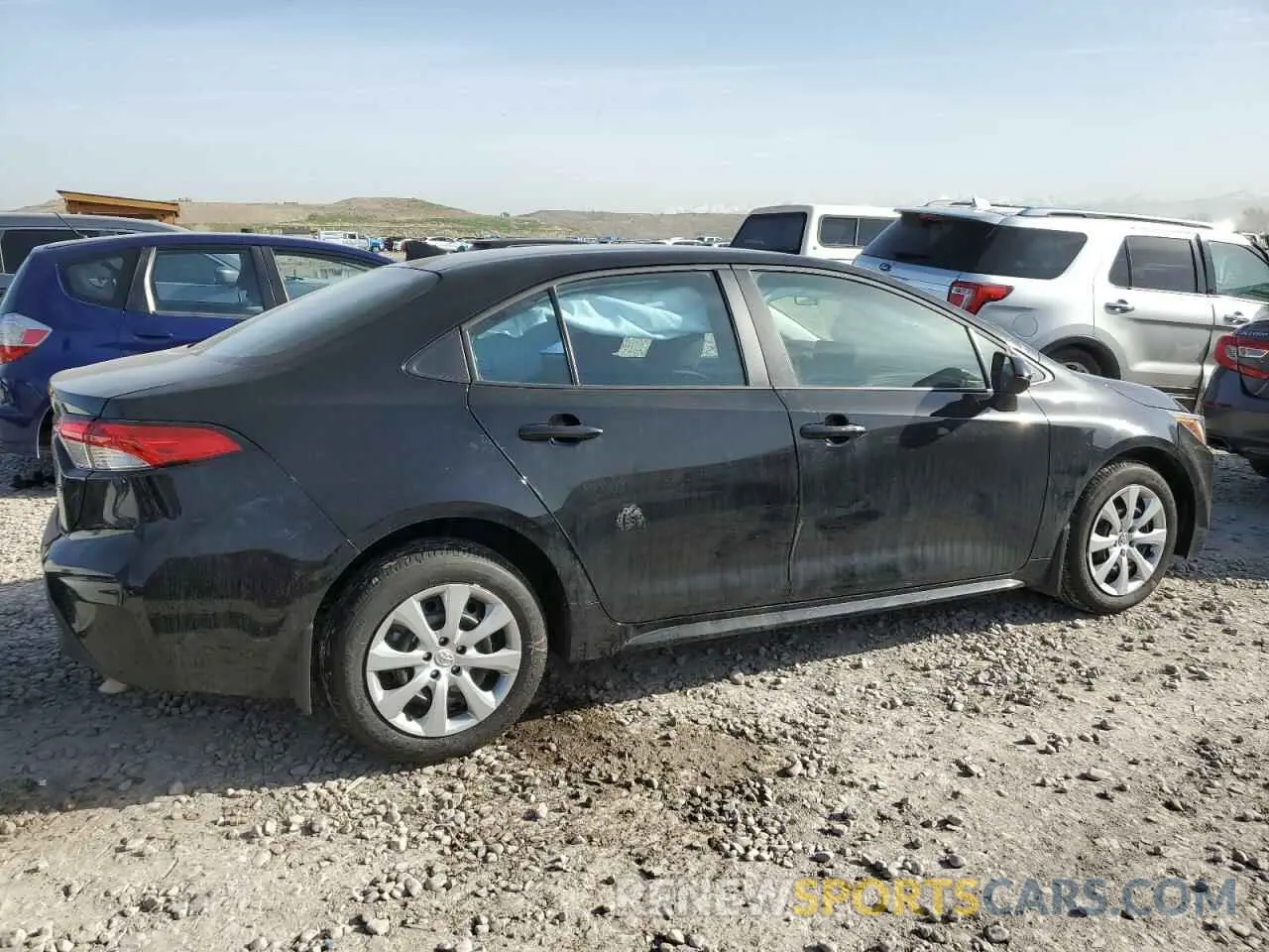 3 Photograph of a damaged car 5YFB4MDE5SP275883 TOYOTA COROLLA 2025