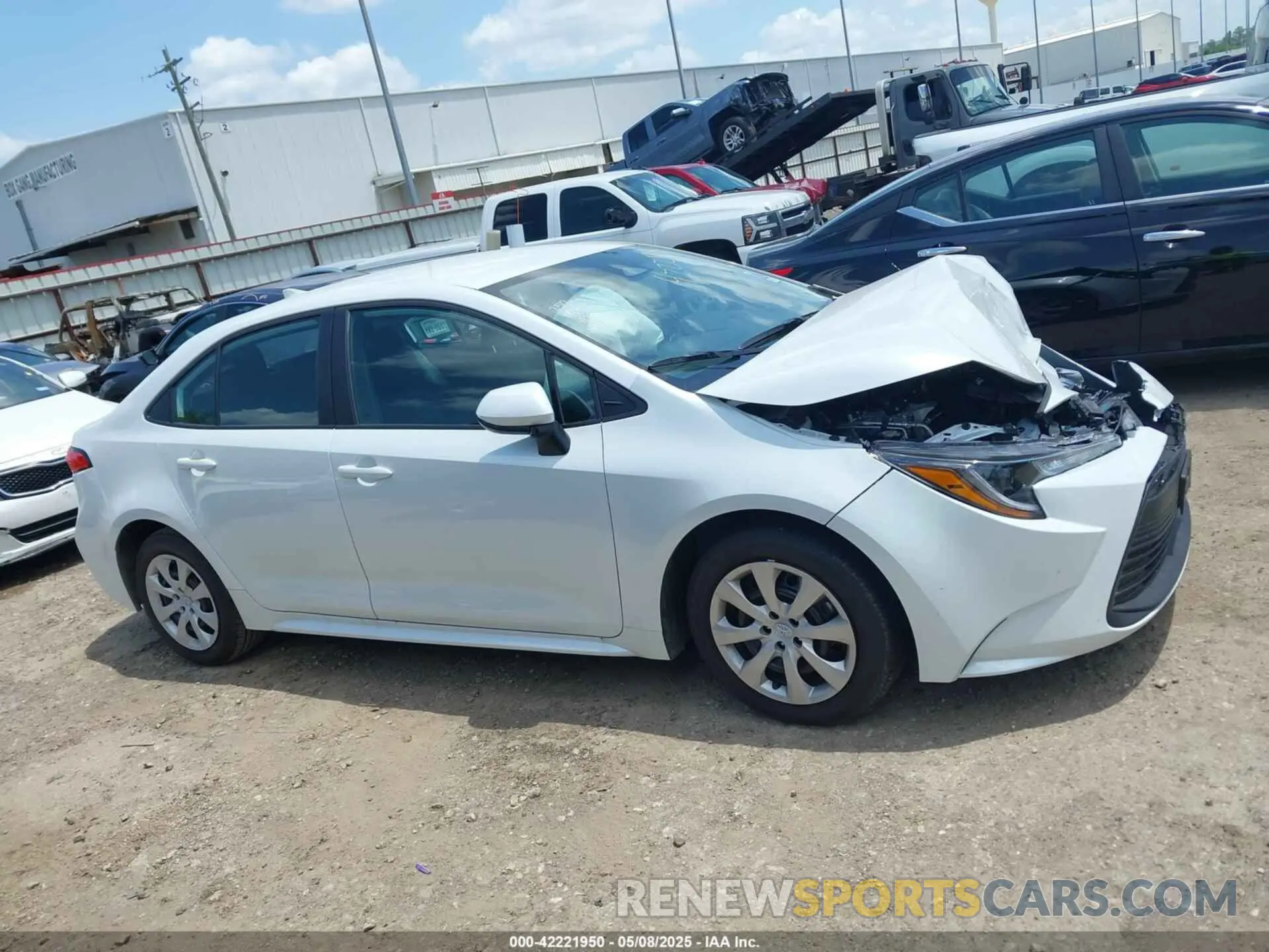 13 Photograph of a damaged car 5YFB4MDE5SP284079 TOYOTA COROLLA 2025