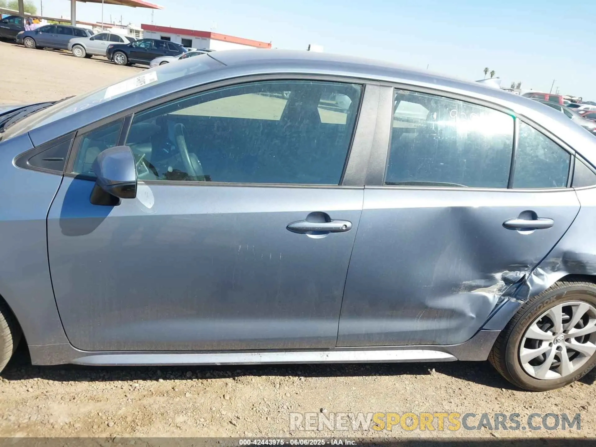 15 Photograph of a damaged car 5YFB4MDE6SP233500 TOYOTA COROLLA 2025