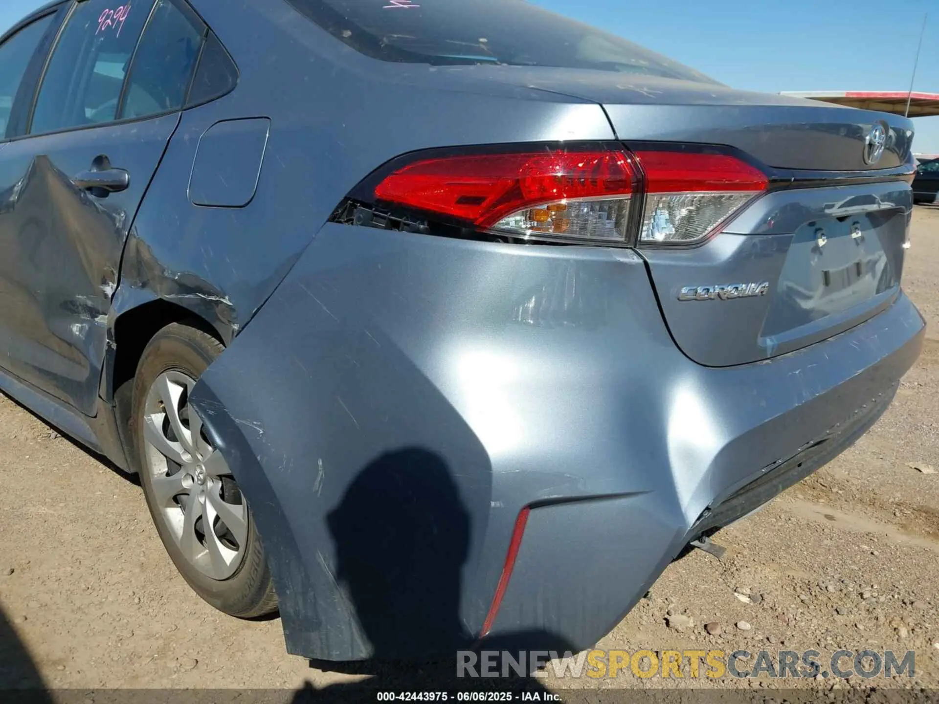 18 Photograph of a damaged car 5YFB4MDE6SP233500 TOYOTA COROLLA 2025