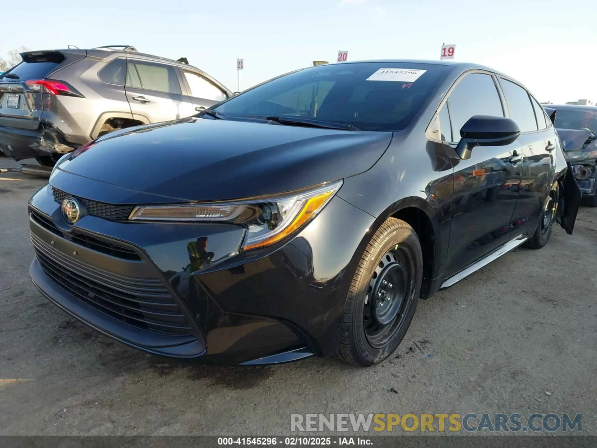 2 Photograph of a damaged car 5YFB4MDE6SP235537 TOYOTA COROLLA 2025