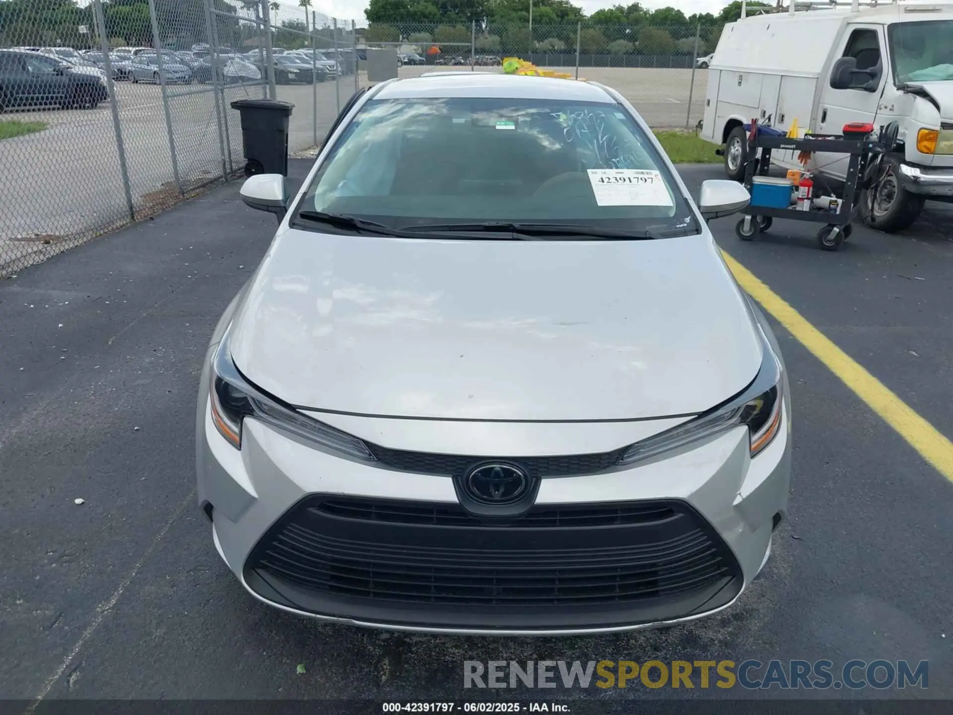12 Photograph of a damaged car 5YFB4MDE6SP245694 TOYOTA COROLLA 2025