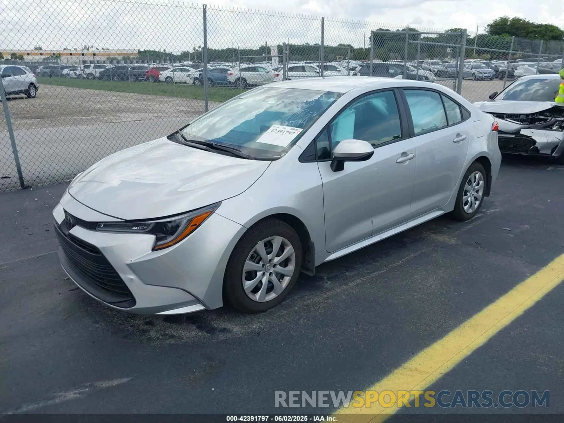 2 Photograph of a damaged car 5YFB4MDE6SP245694 TOYOTA COROLLA 2025