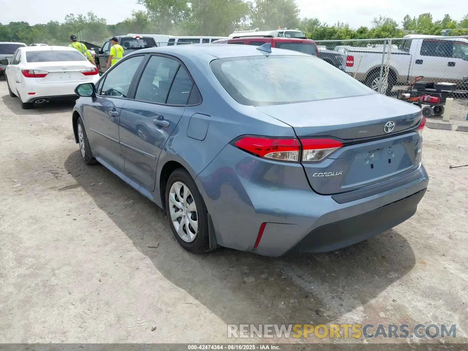 3 Photograph of a damaged car 5YFB4MDE6SP290649 TOYOTA COROLLA 2025