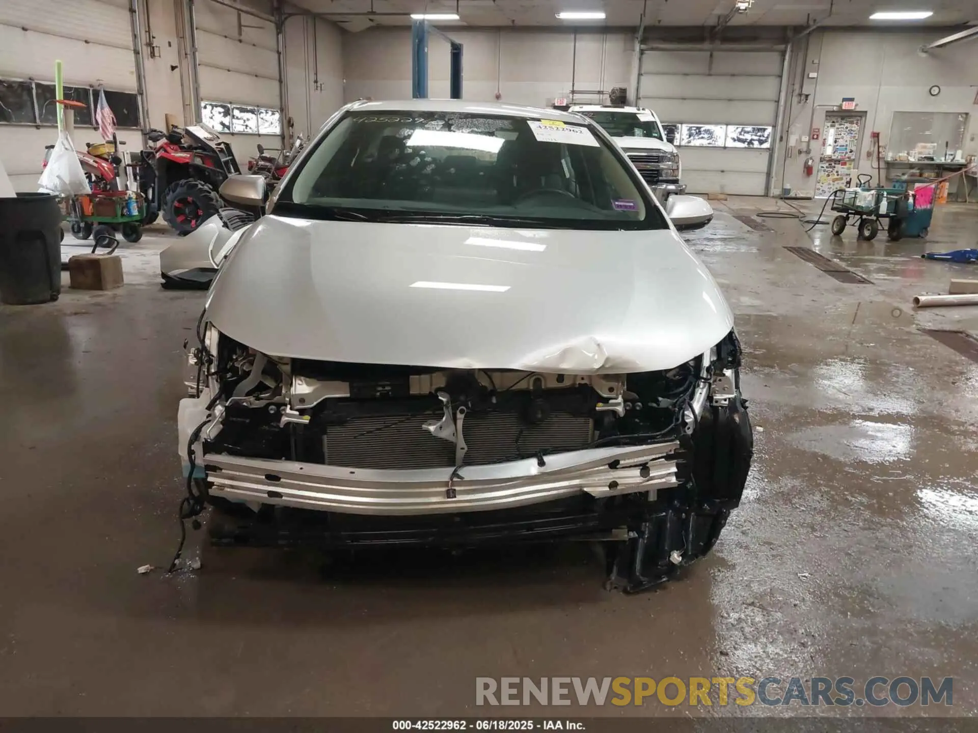 13 Photograph of a damaged car 5YFB4MDE7SP233196 TOYOTA COROLLA 2025