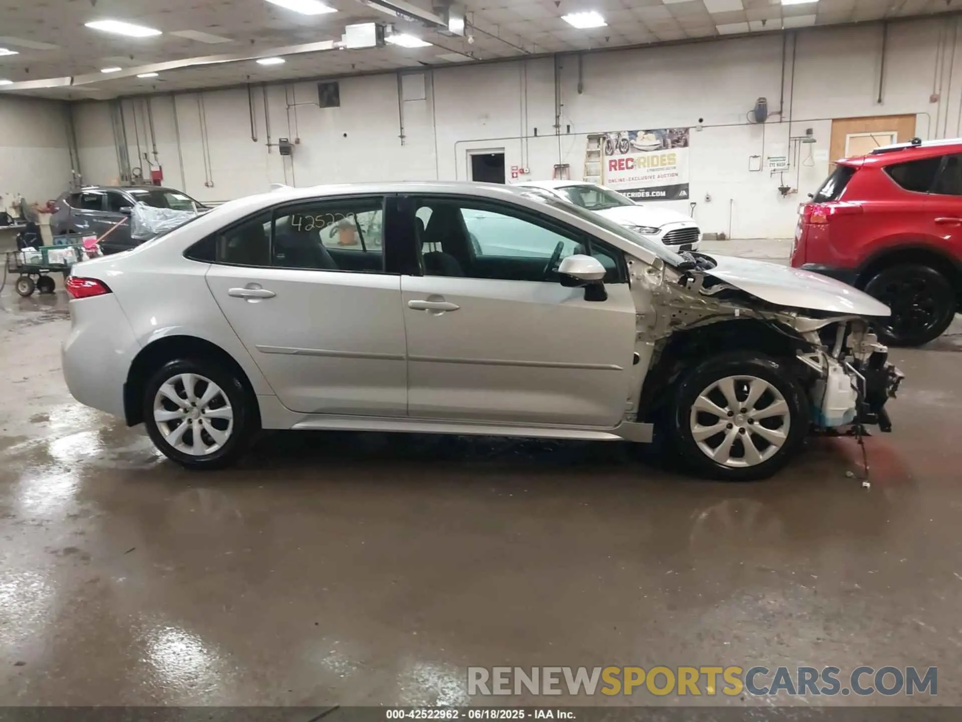 14 Photograph of a damaged car 5YFB4MDE7SP233196 TOYOTA COROLLA 2025