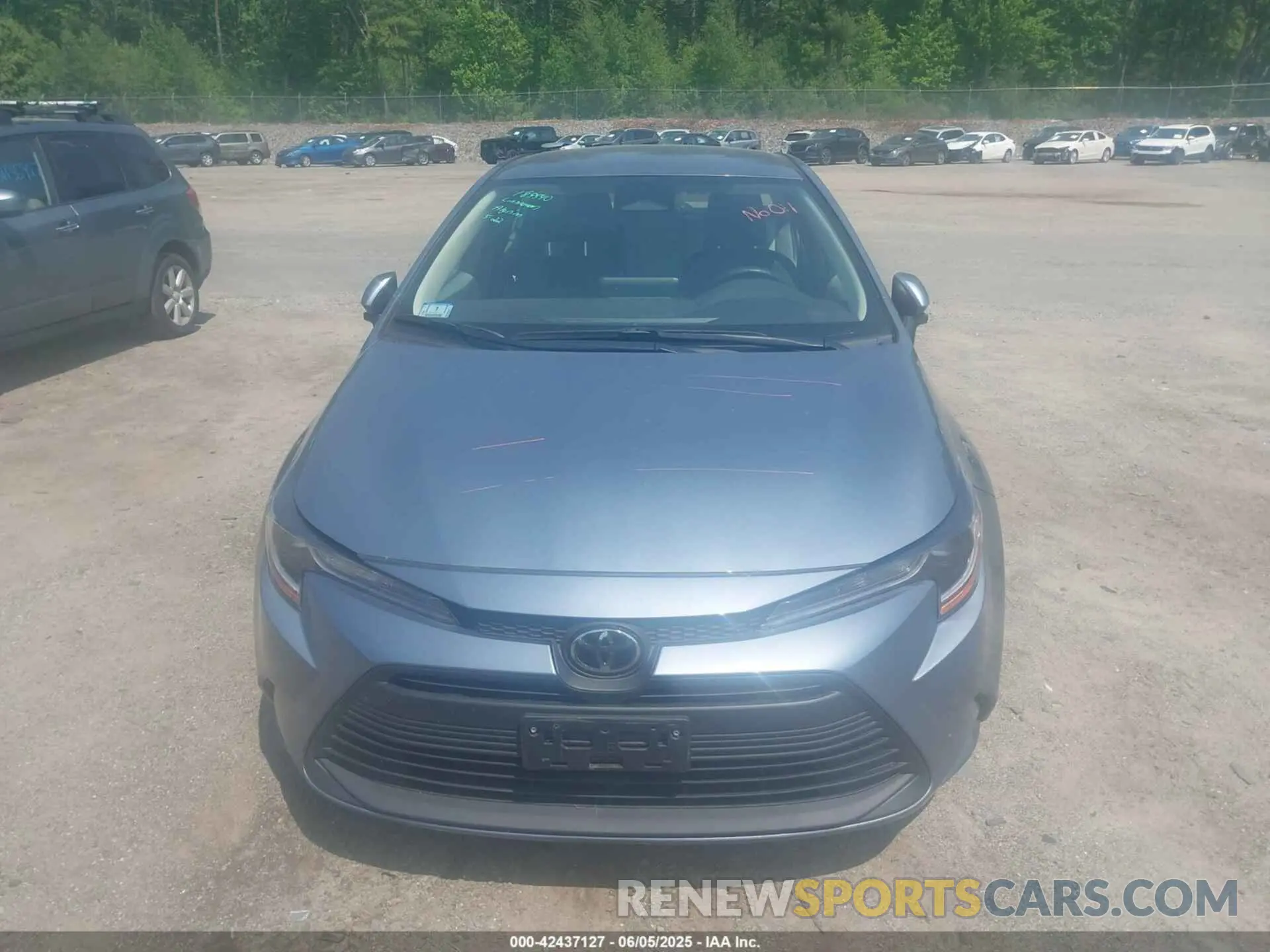 13 Photograph of a damaged car 5YFB4MDE7SP239970 TOYOTA COROLLA 2025