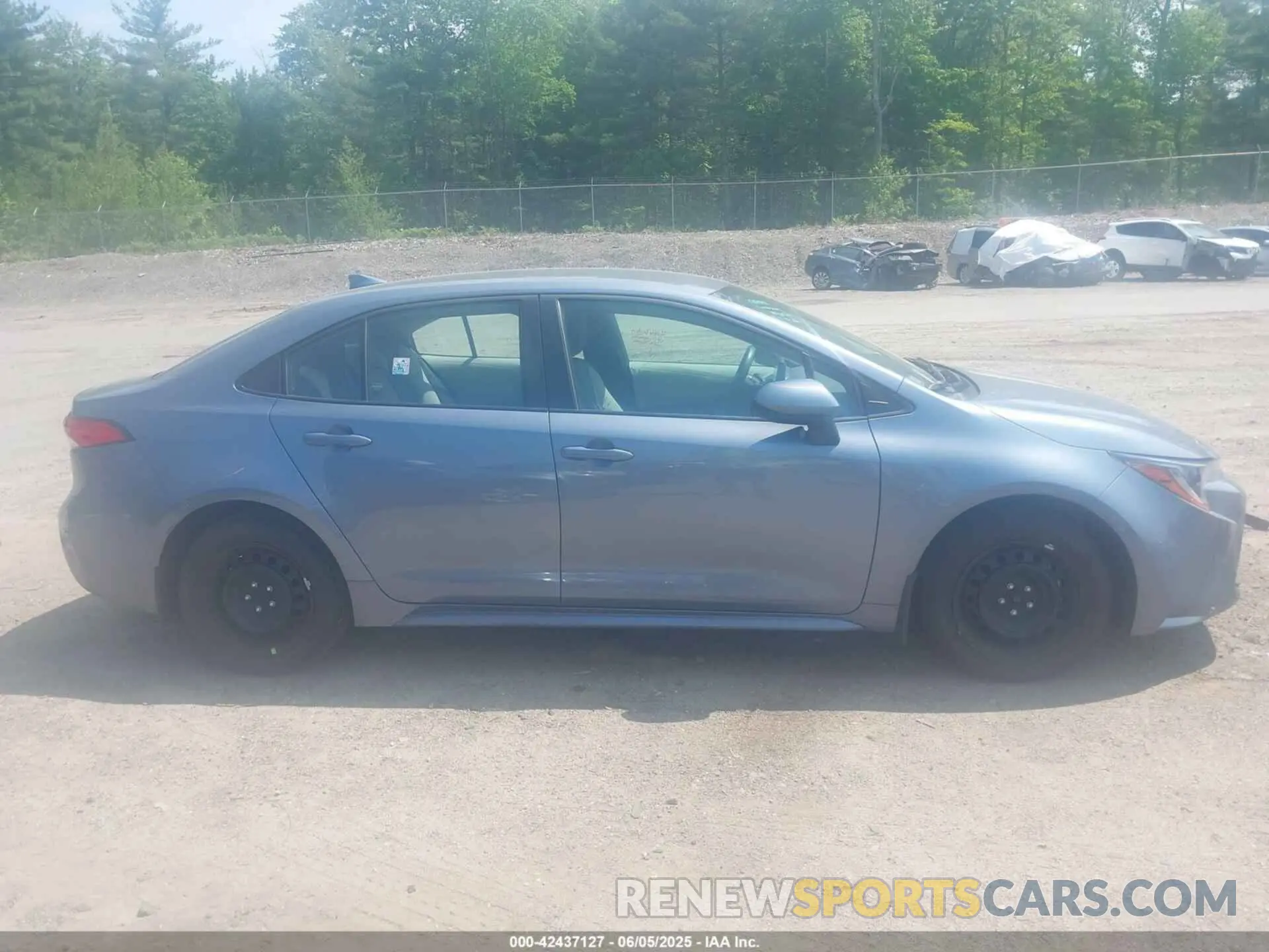 14 Photograph of a damaged car 5YFB4MDE7SP239970 TOYOTA COROLLA 2025
