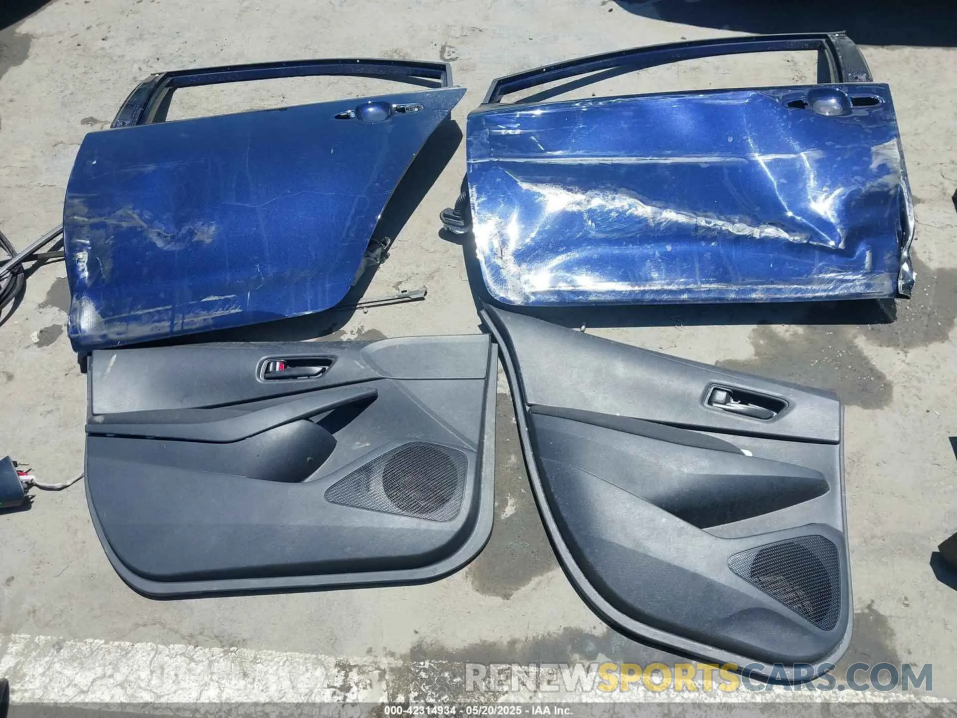18 Photograph of a damaged car 5YFB4MDE7SP240827 TOYOTA COROLLA 2025