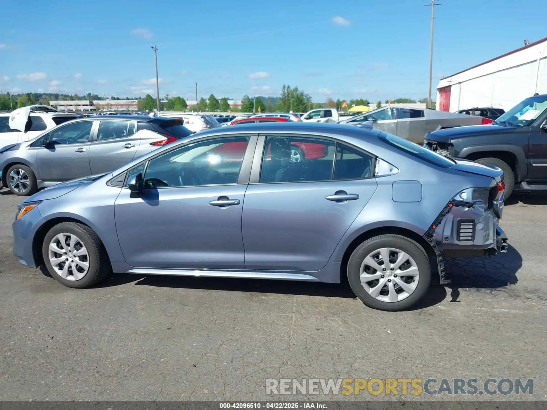 15 Photograph of a damaged car 5YFB4MDE7SP244652 TOYOTA COROLLA 2025