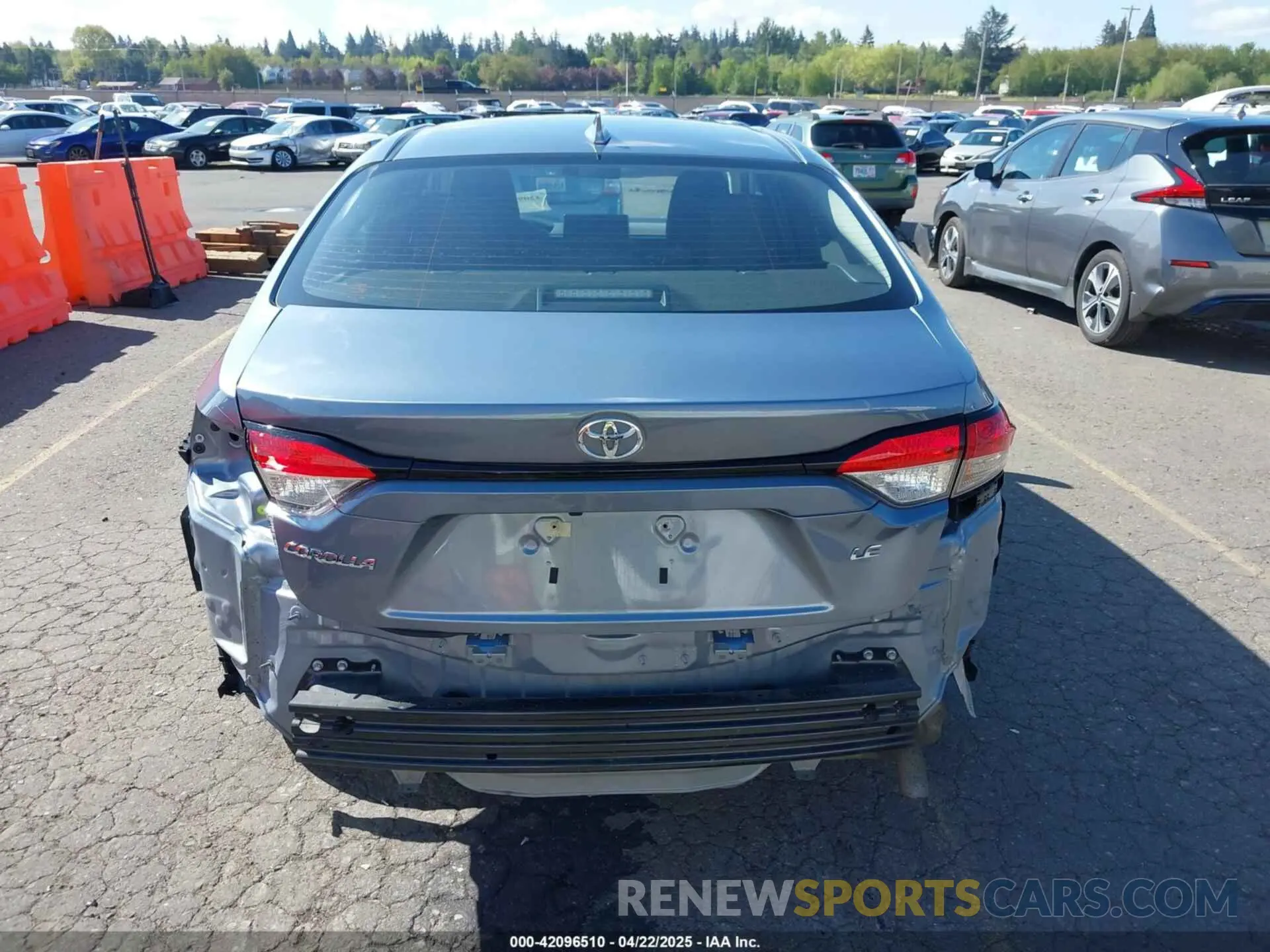 17 Photograph of a damaged car 5YFB4MDE7SP244652 TOYOTA COROLLA 2025