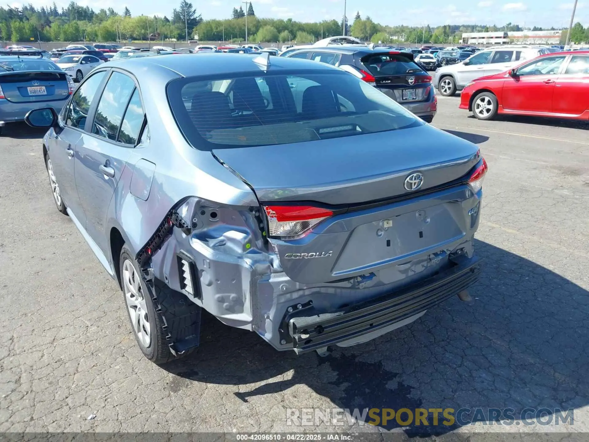 6 Photograph of a damaged car 5YFB4MDE7SP244652 TOYOTA COROLLA 2025