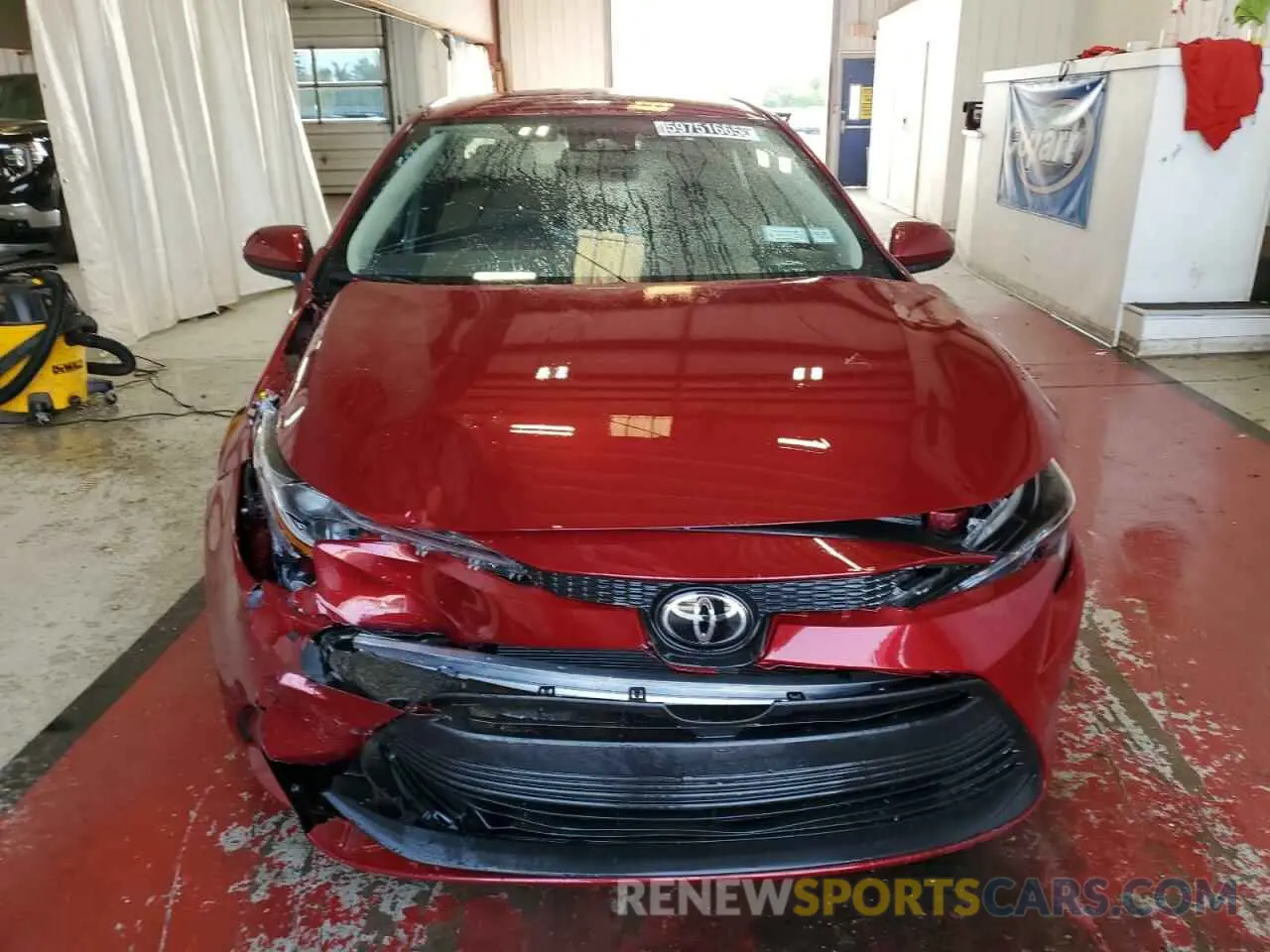 5 Photograph of a damaged car 5YFB4MDE7SP252217 TOYOTA COROLLA 2025