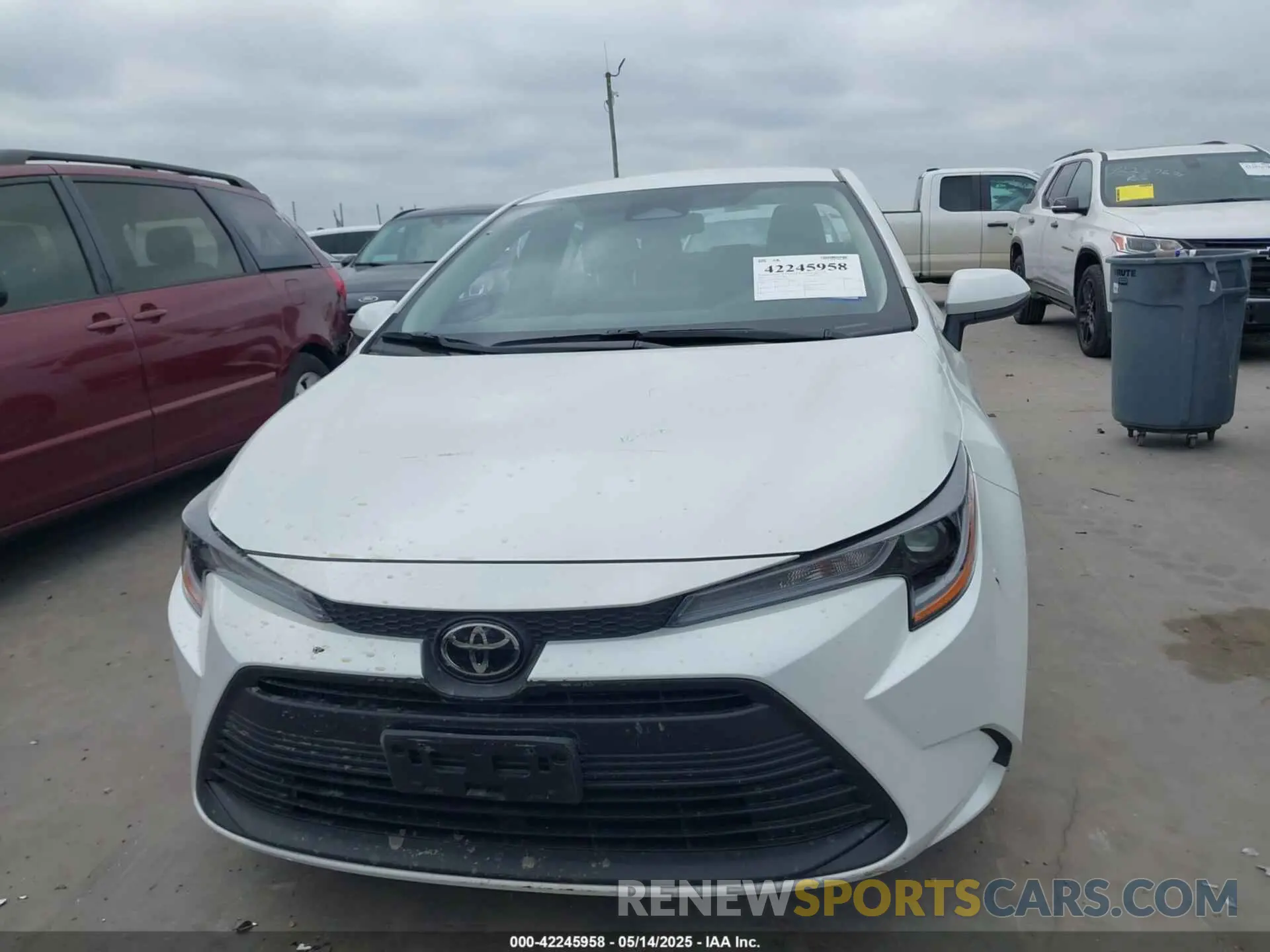 12 Photograph of a damaged car 5YFB4MDE7SP271155 TOYOTA COROLLA 2025