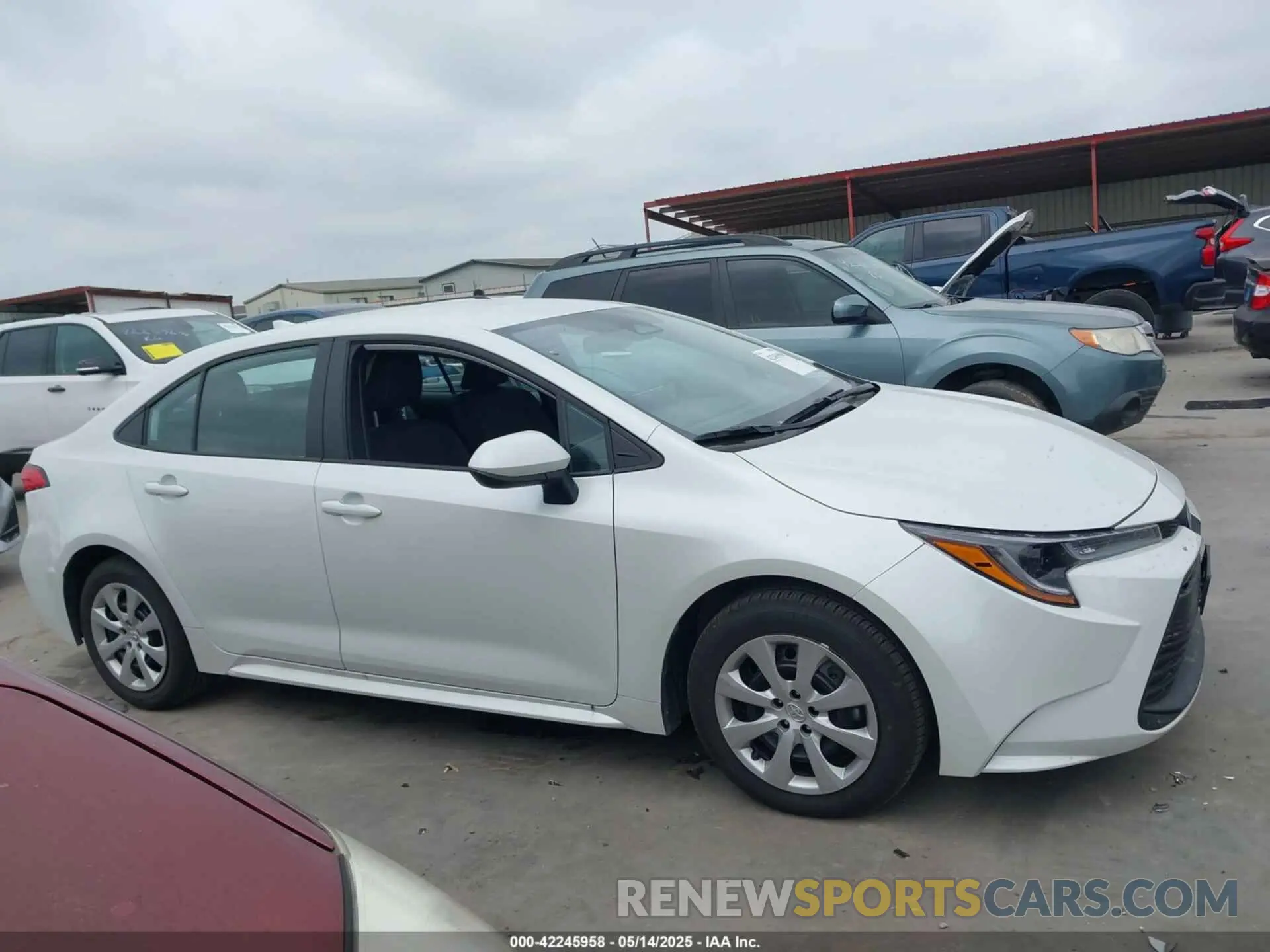 13 Photograph of a damaged car 5YFB4MDE7SP271155 TOYOTA COROLLA 2025