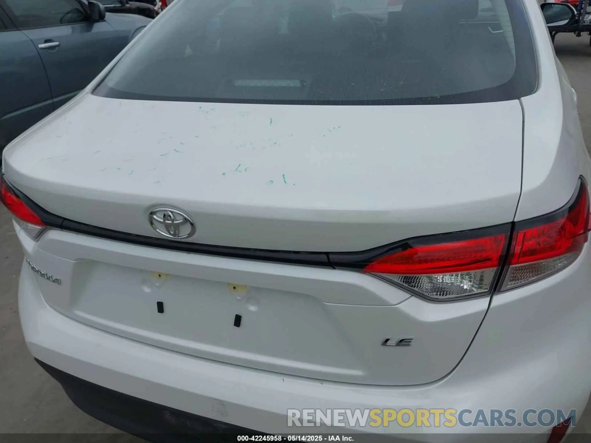 17 Photograph of a damaged car 5YFB4MDE7SP271155 TOYOTA COROLLA 2025