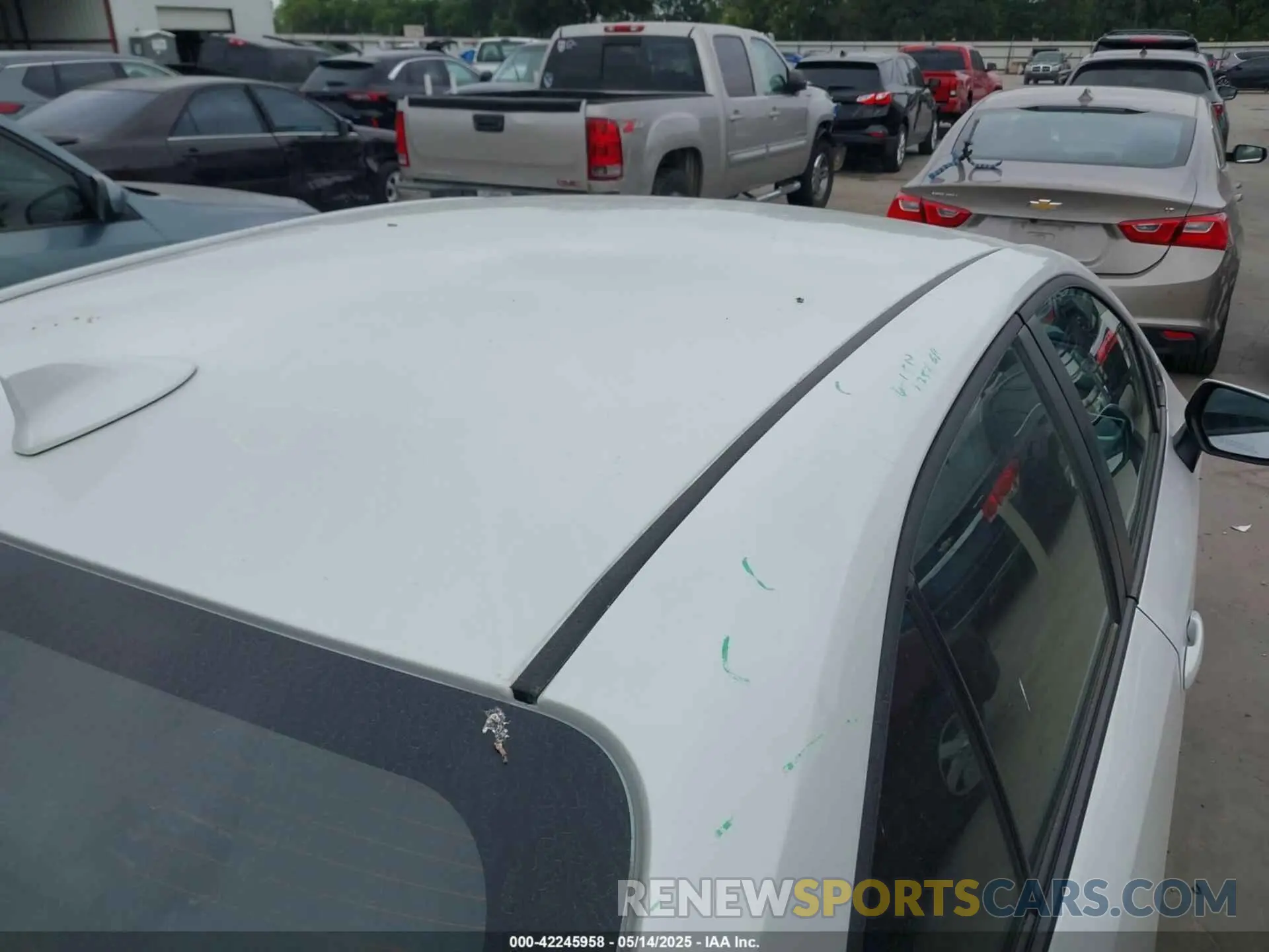 18 Photograph of a damaged car 5YFB4MDE7SP271155 TOYOTA COROLLA 2025