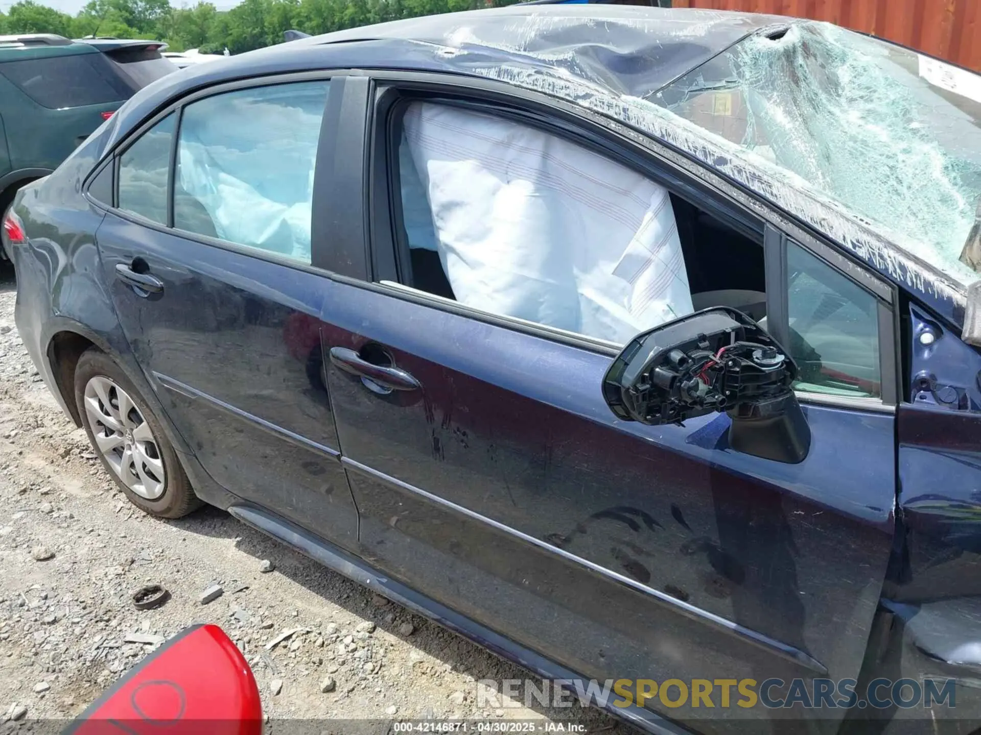 12 Photograph of a damaged car 5YFB4MDE7SP287677 TOYOTA COROLLA 2025