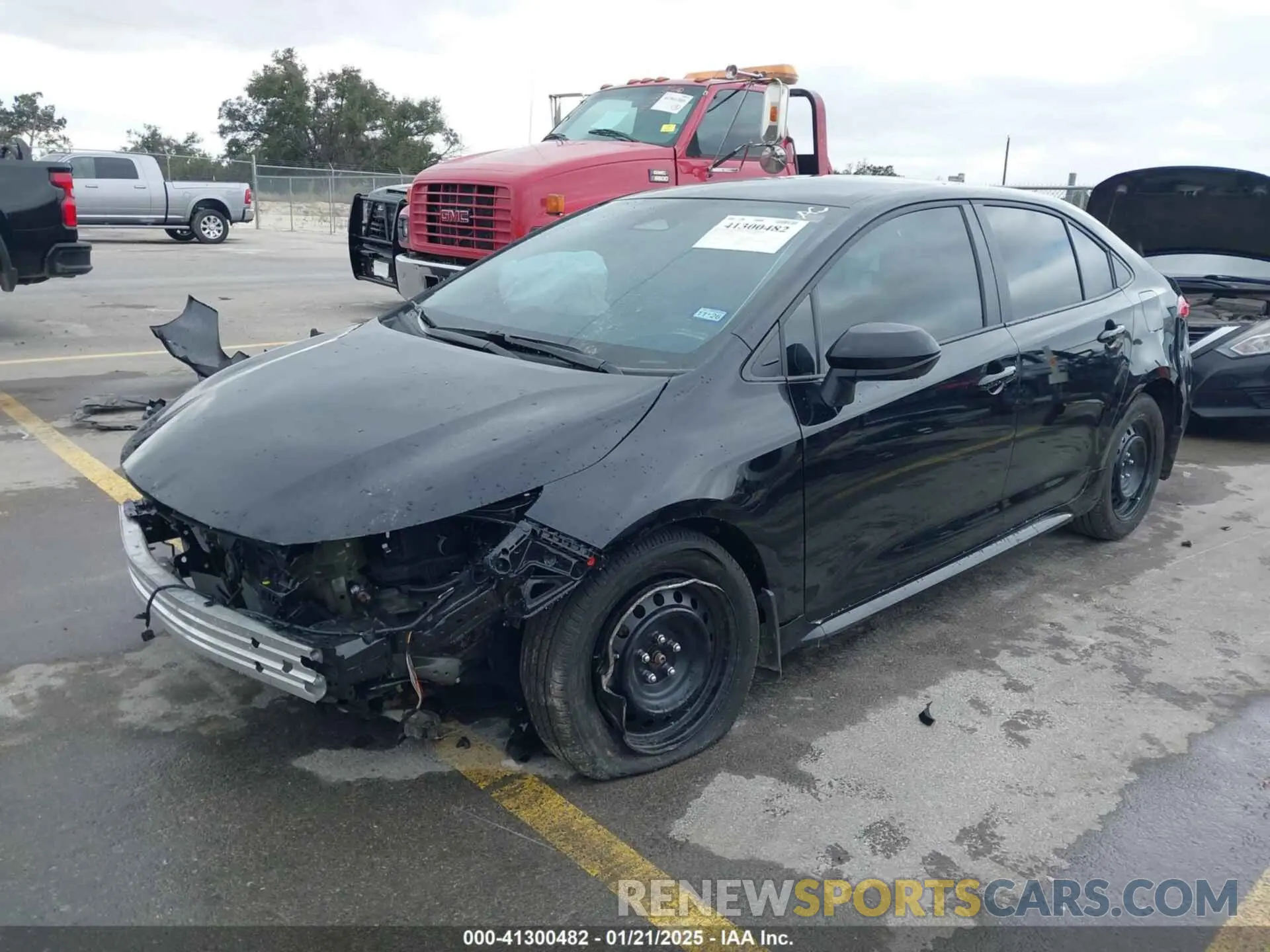 2 Photograph of a damaged car 5YFB4MDE8SP240870 TOYOTA COROLLA 2025