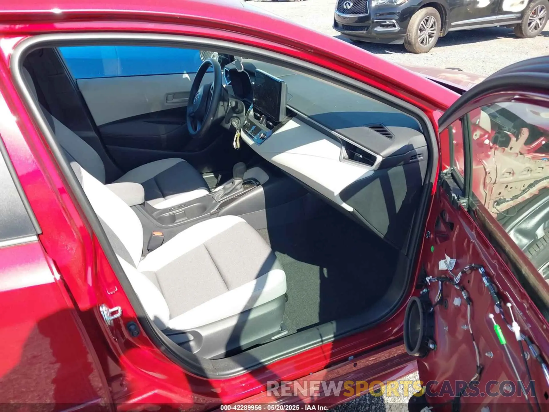 5 Photograph of a damaged car 5YFB4MDE8SP247494 TOYOTA COROLLA 2025