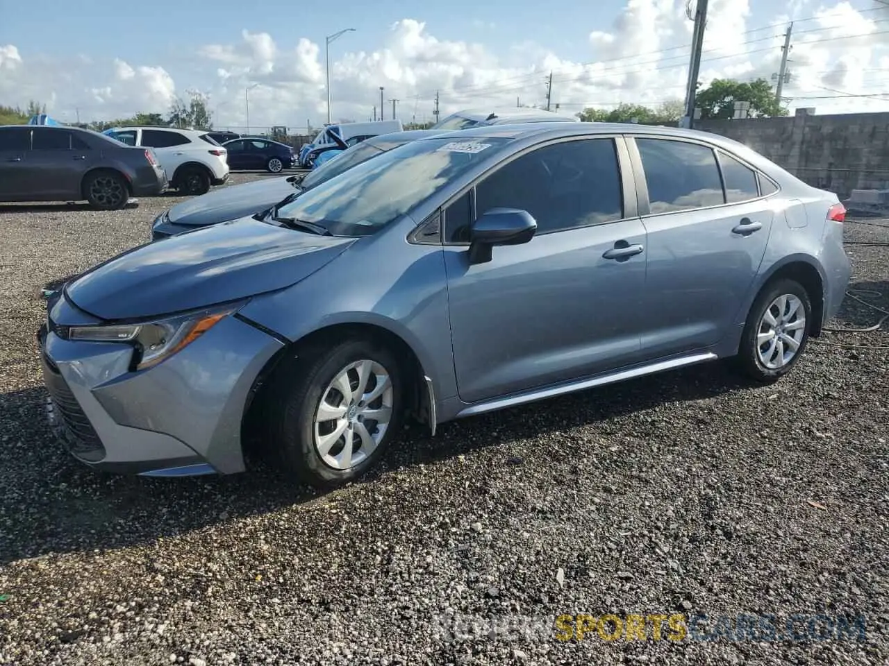 1 Photograph of a damaged car 5YFB4MDE8SP256857 TOYOTA COROLLA 2025
