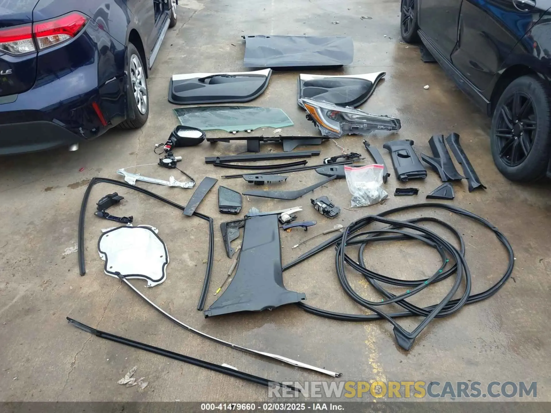 12 Photograph of a damaged car 5YFB4MDE8SP258799 TOYOTA COROLLA 2025