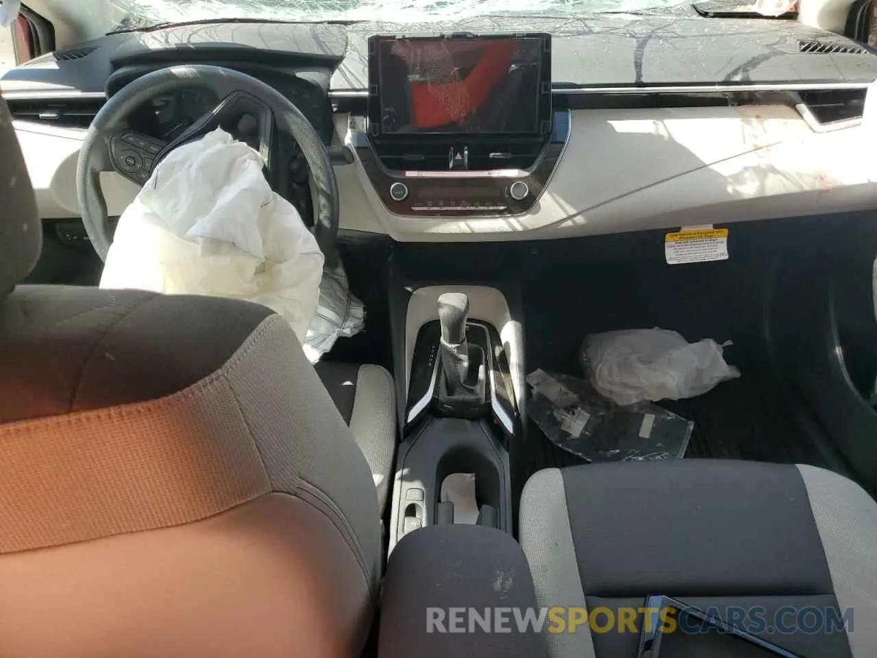 8 Photograph of a damaged car 5YFB4MDE8SP265087 TOYOTA COROLLA 2025