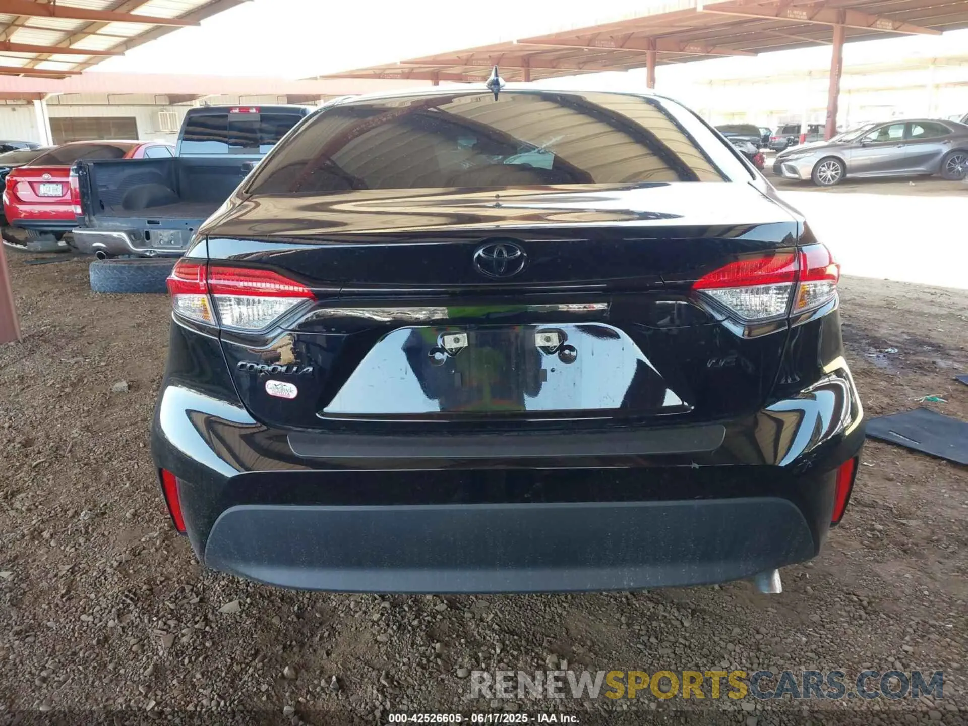 16 Photograph of a damaged car 5YFB4MDE8SP275814 TOYOTA COROLLA 2025