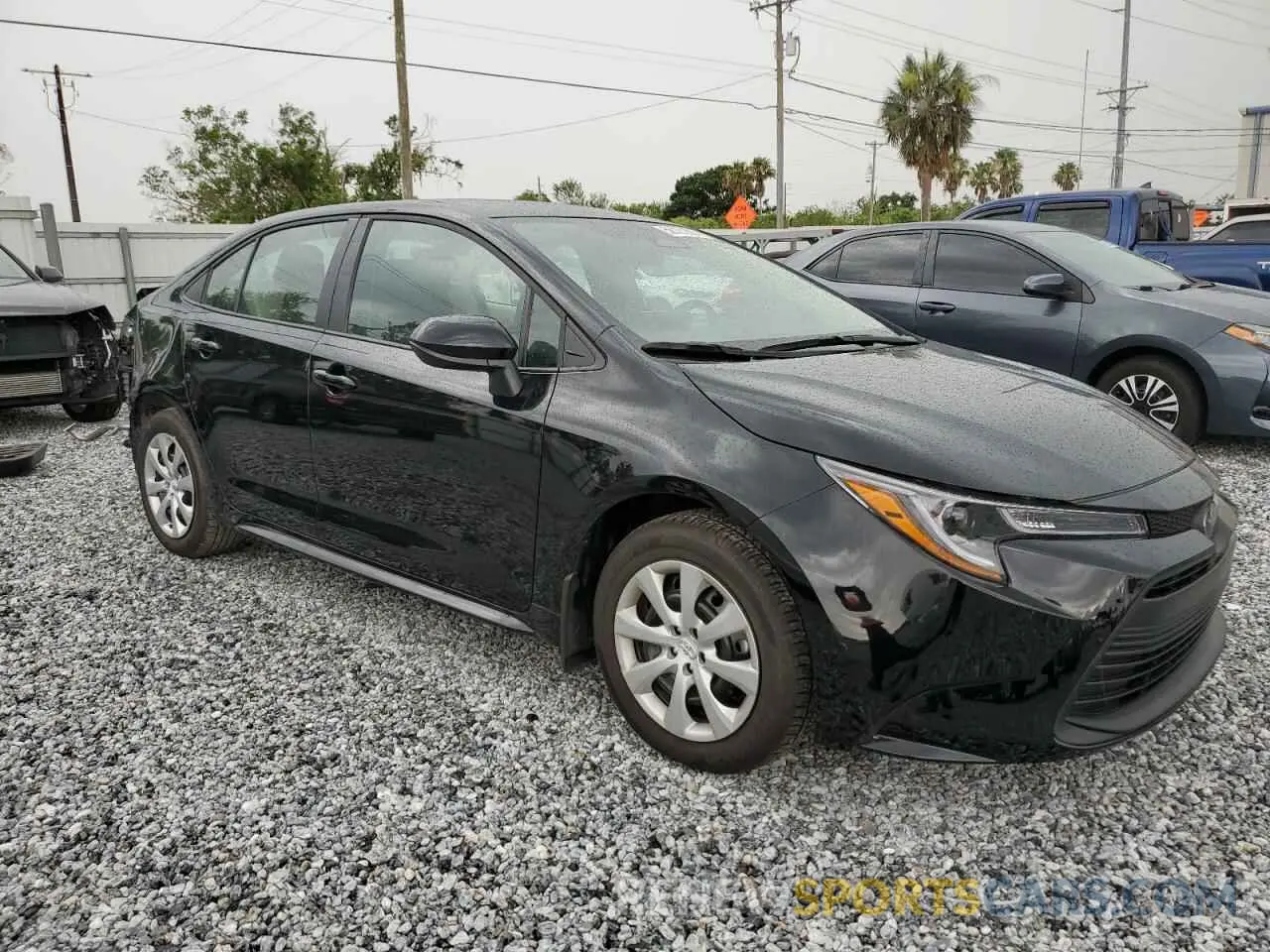 4 Photograph of a damaged car 5YFB4MDE8SP280527 TOYOTA COROLLA 2025