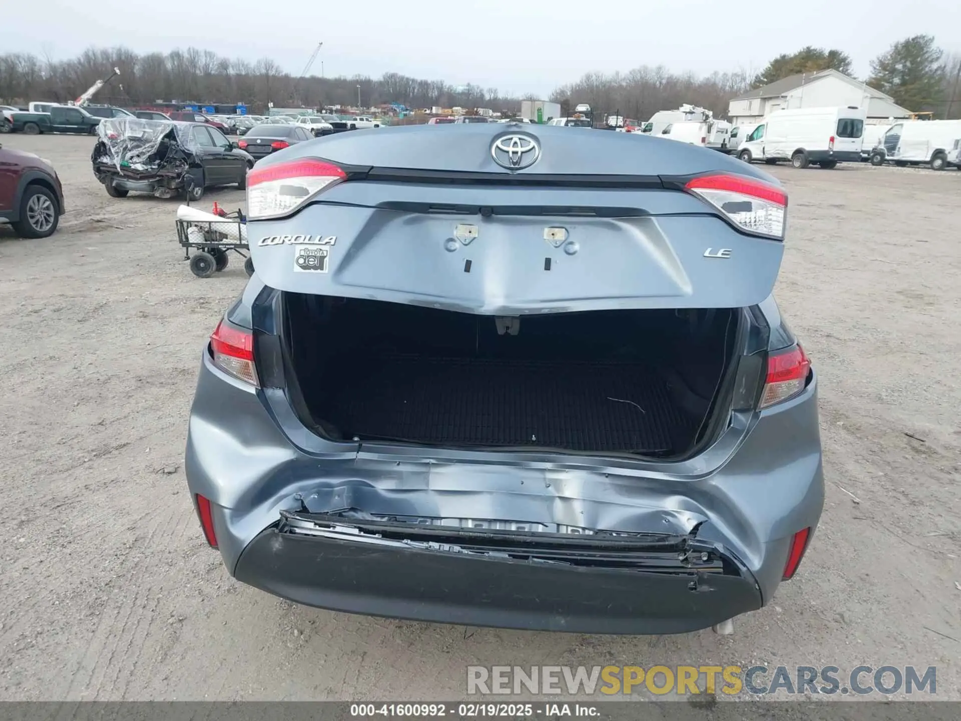16 Photograph of a damaged car 5YFB4MDE9SP235113 TOYOTA COROLLA 2025