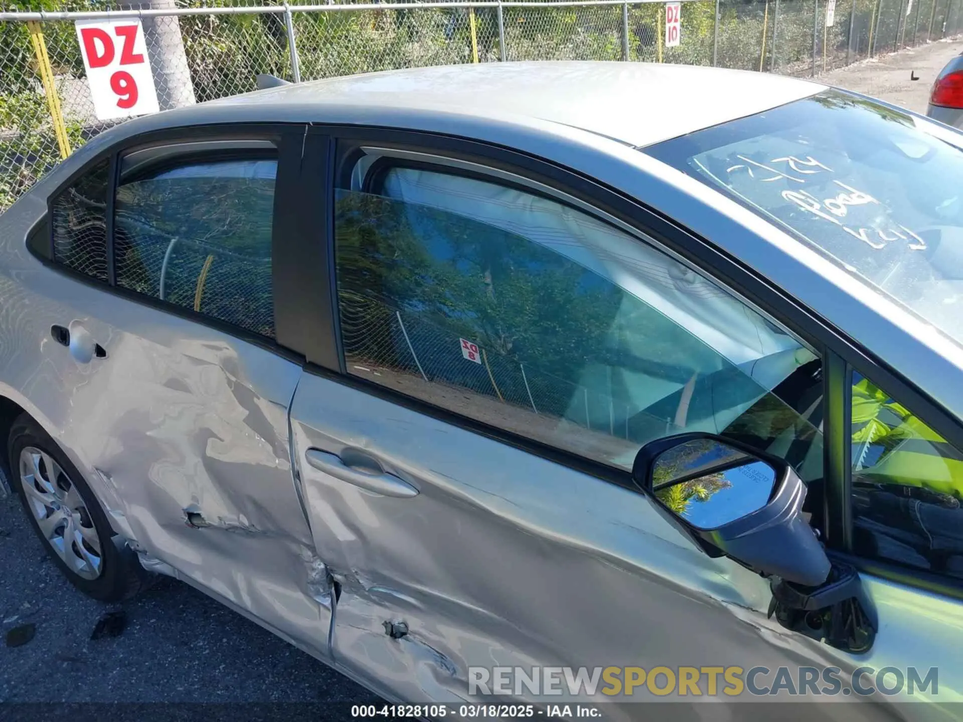 19 Photograph of a damaged car 5YFB4MDE9SP240814 TOYOTA COROLLA 2025