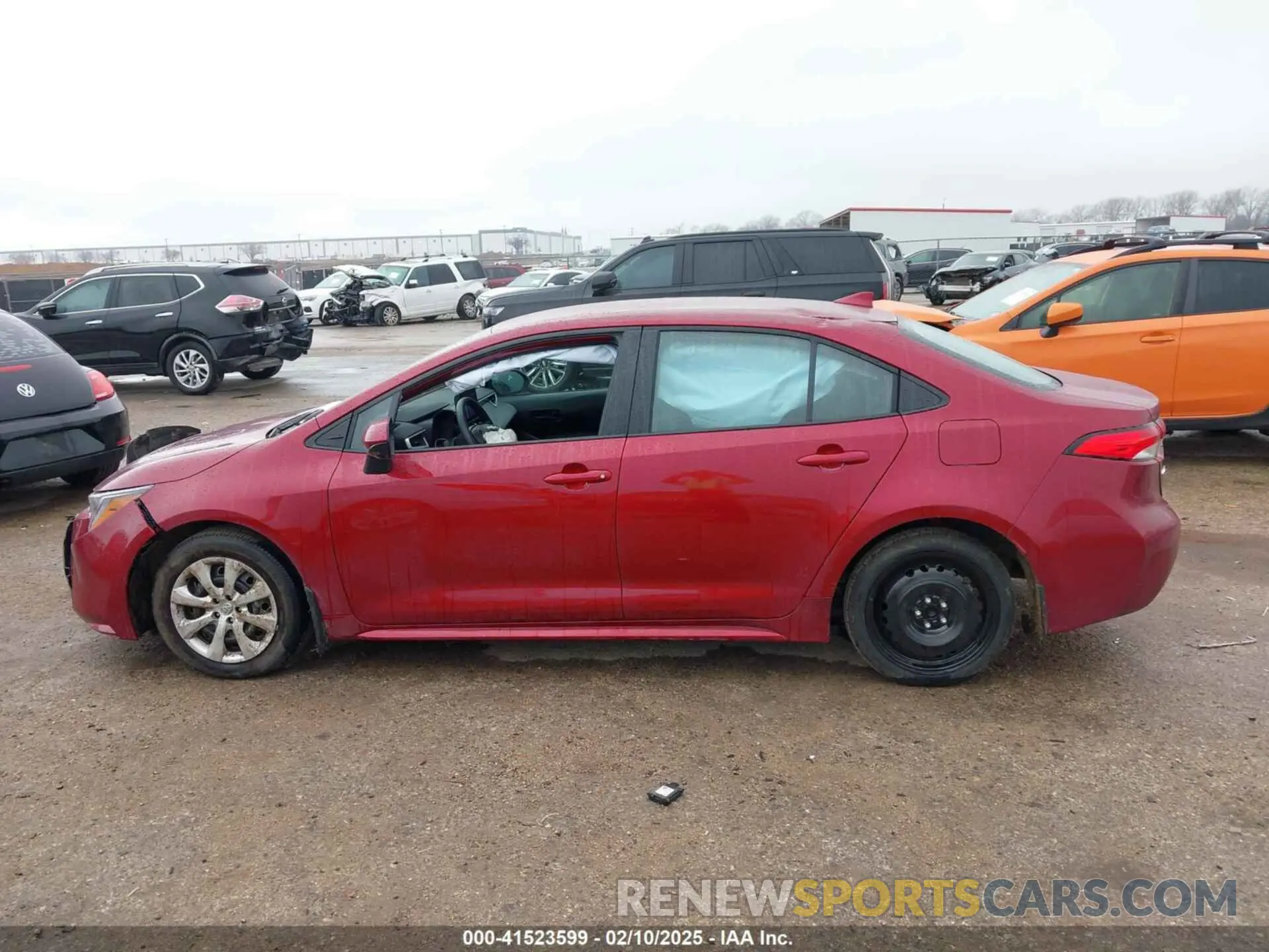 14 Photograph of a damaged car 5YFB4MDE9SP246466 TOYOTA COROLLA 2025