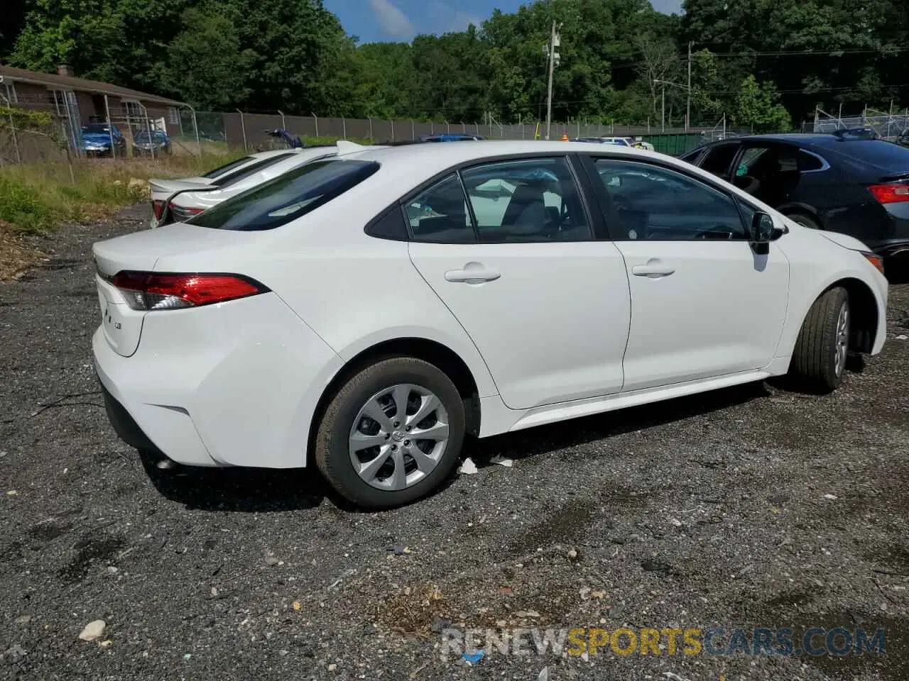 3 Photograph of a damaged car 5YFB4MDE9SP246841 TOYOTA COROLLA 2025