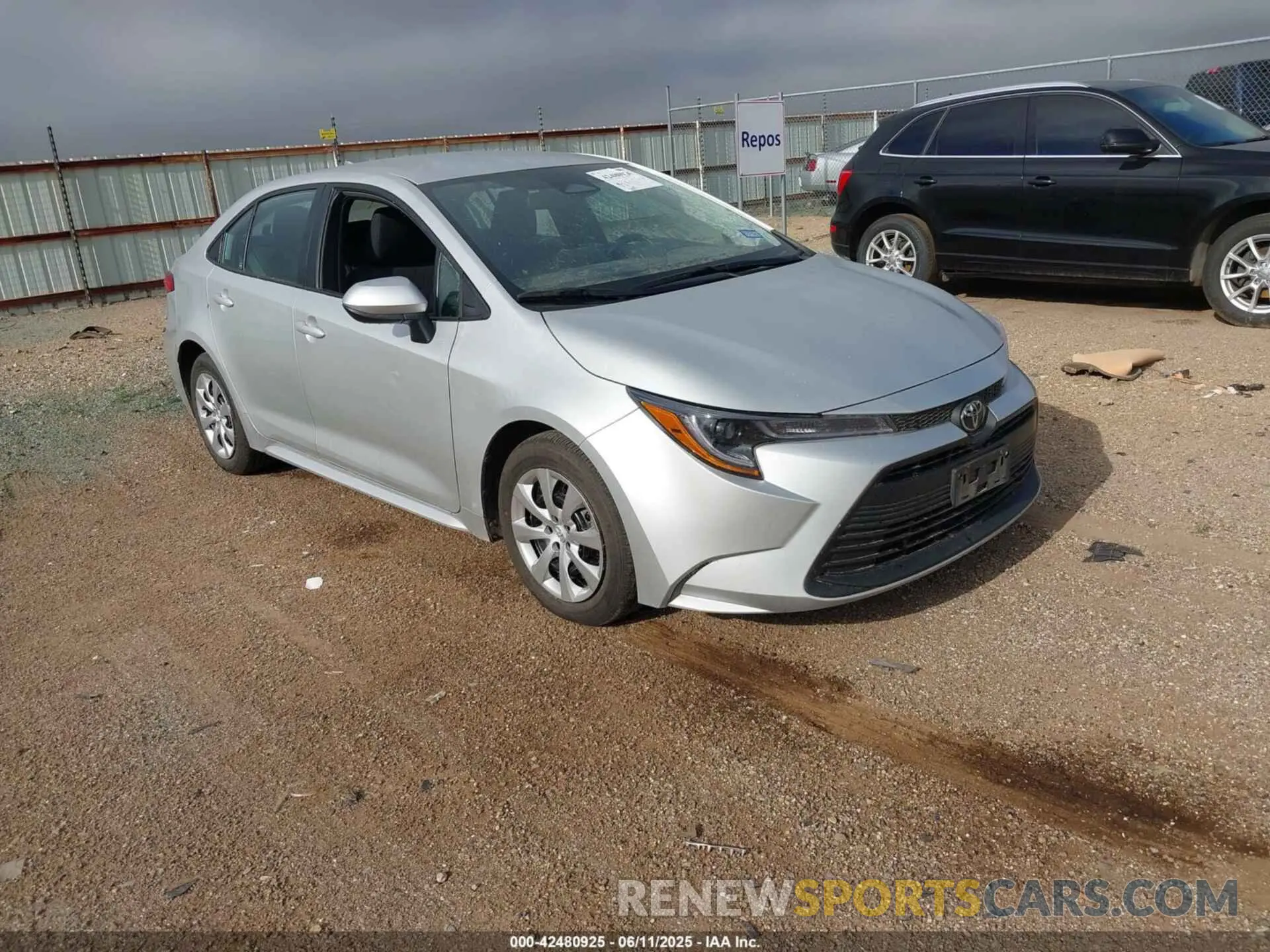 1 Photograph of a damaged car 5YFB4MDE9SP257774 TOYOTA COROLLA 2025