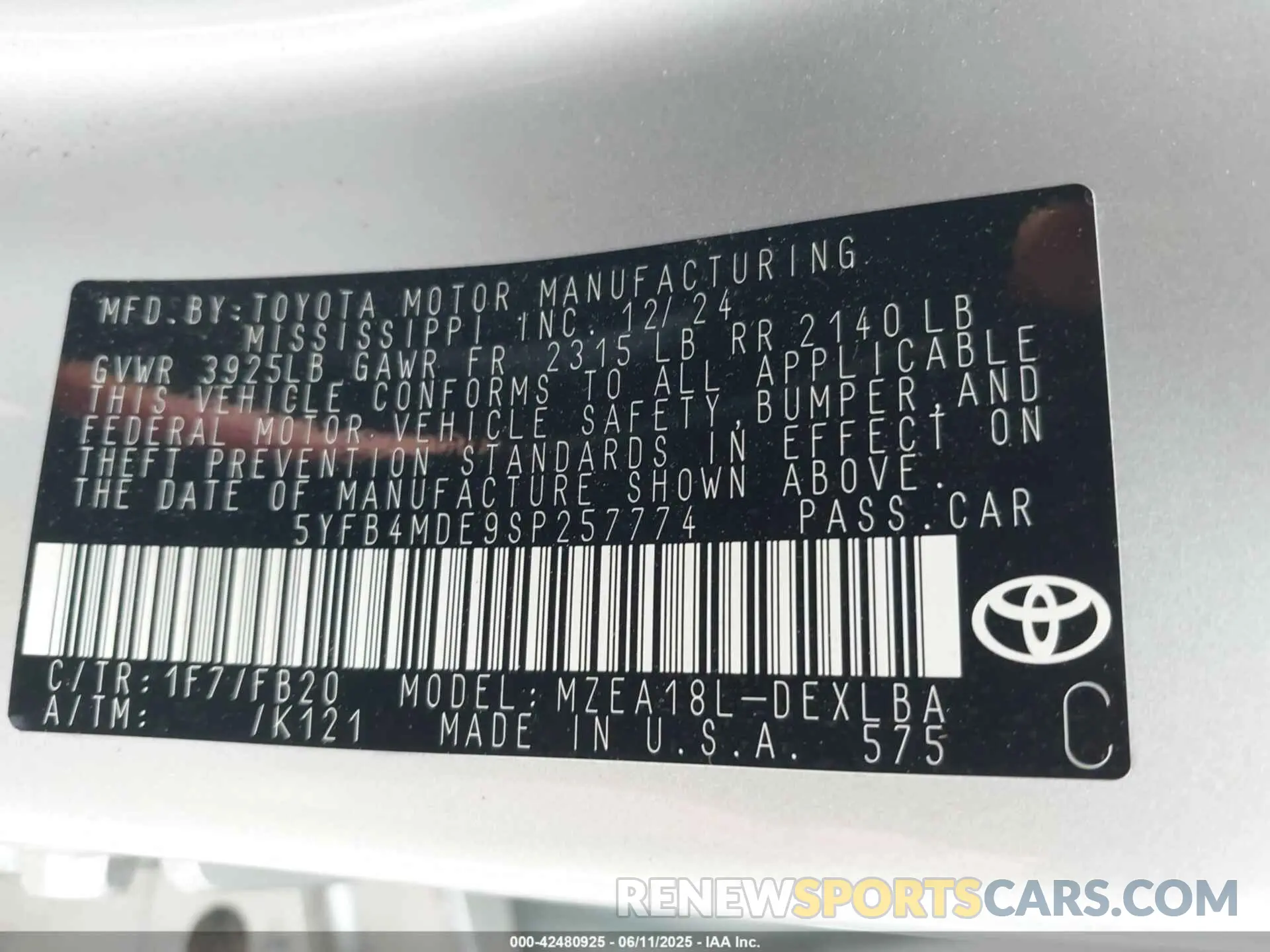 9 Photograph of a damaged car 5YFB4MDE9SP257774 TOYOTA COROLLA 2025