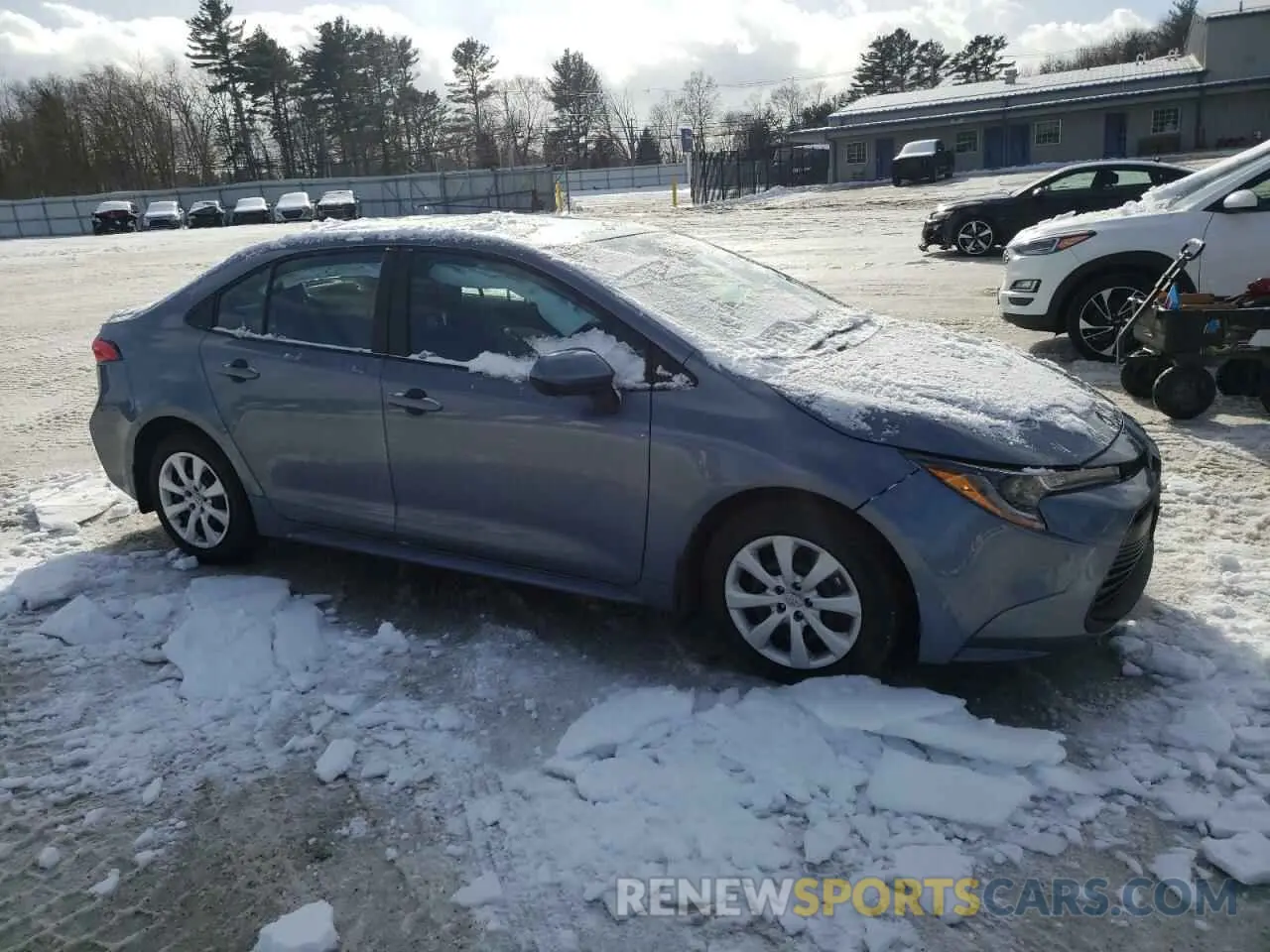 4 Photograph of a damaged car 5YFB4MDE9SP257967 TOYOTA COROLLA 2025