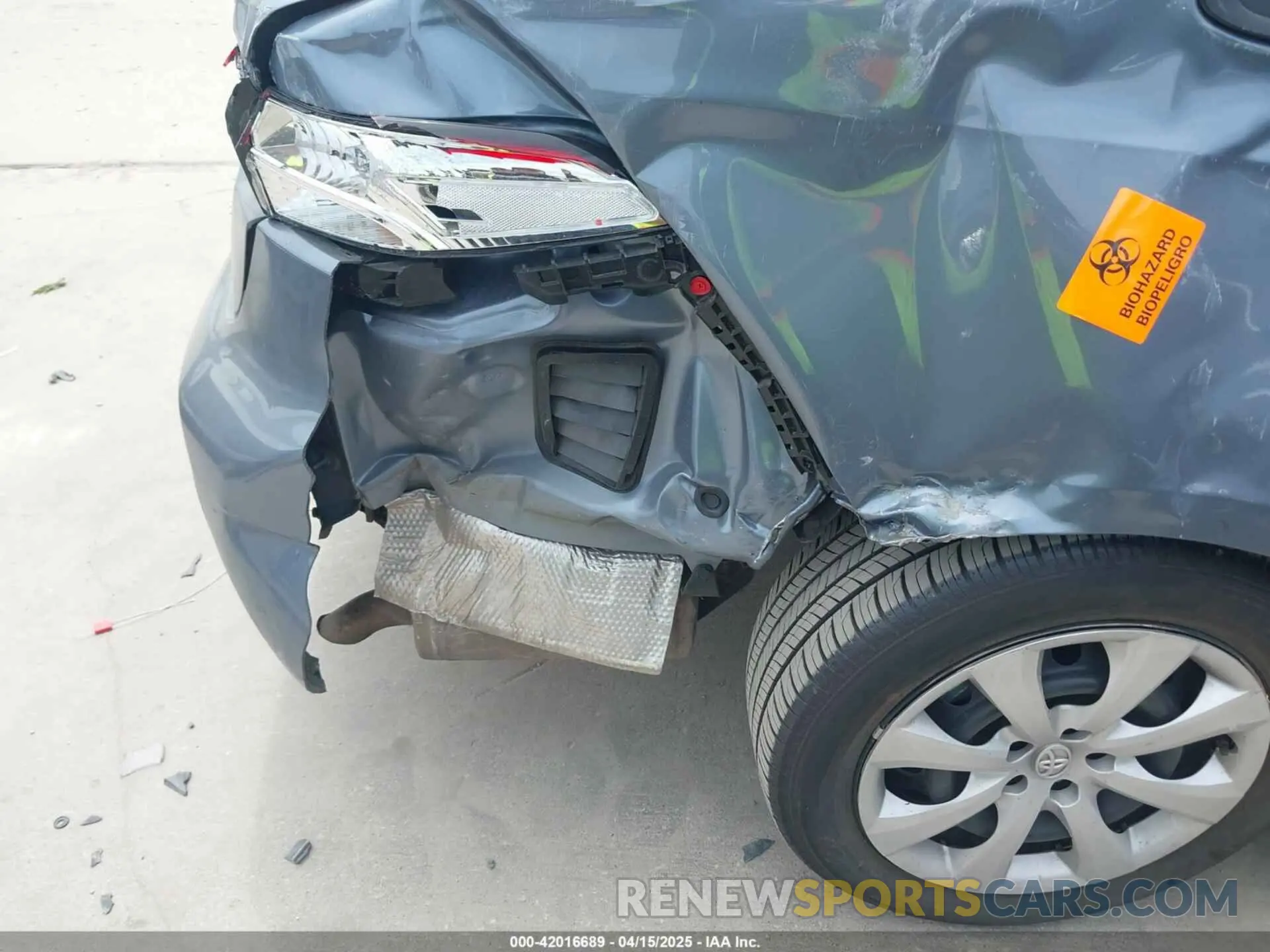 19 Photograph of a damaged car 5YFB4MDEXSP237243 TOYOTA COROLLA 2025