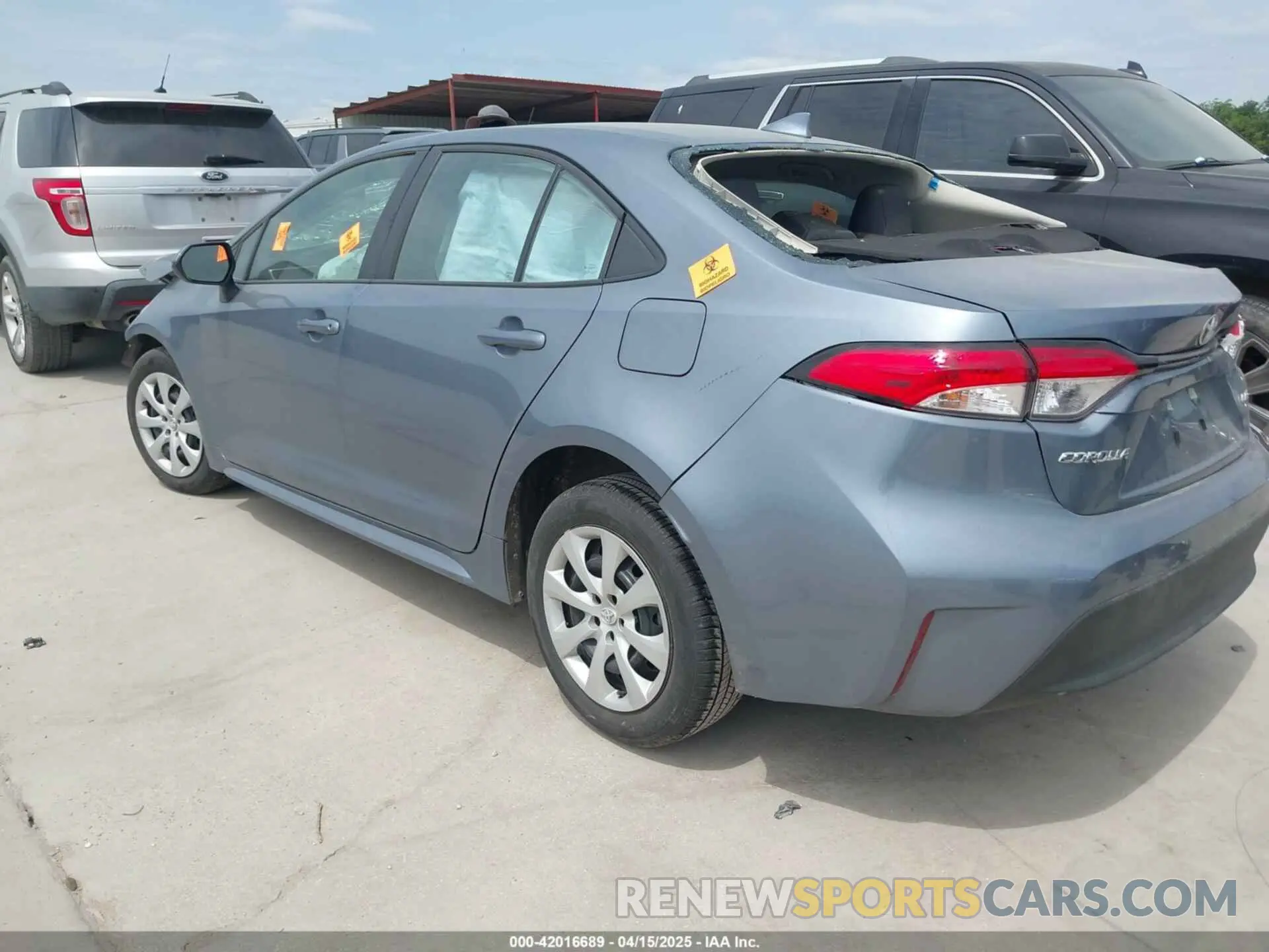 3 Photograph of a damaged car 5YFB4MDEXSP237243 TOYOTA COROLLA 2025