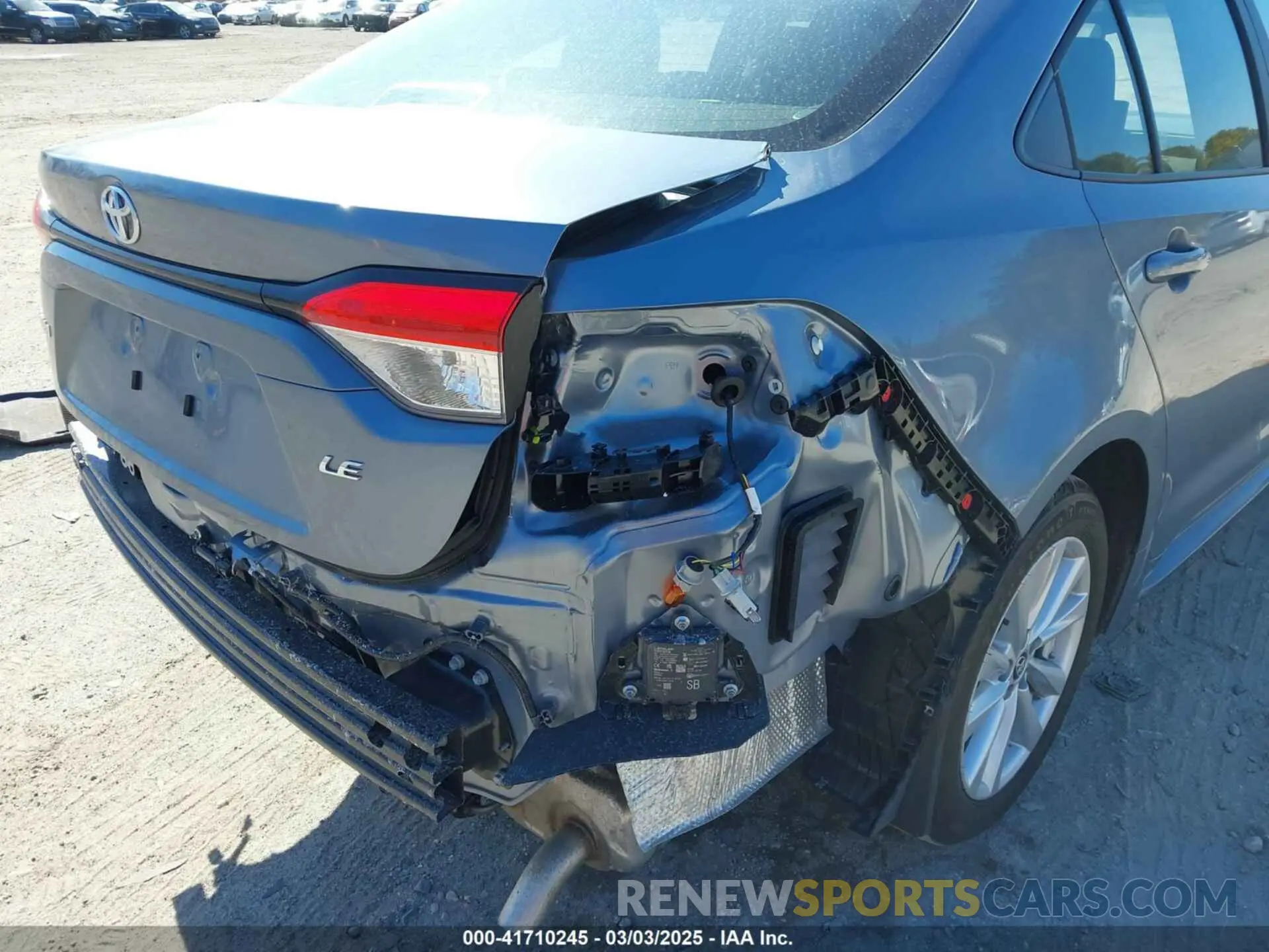 18 Photograph of a damaged car 5YFB4MDEXSP241048 TOYOTA COROLLA 2025