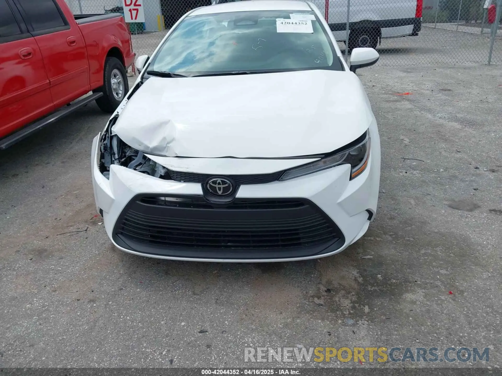 17 Photograph of a damaged car 5YFB4MDEXSP244046 TOYOTA COROLLA 2025