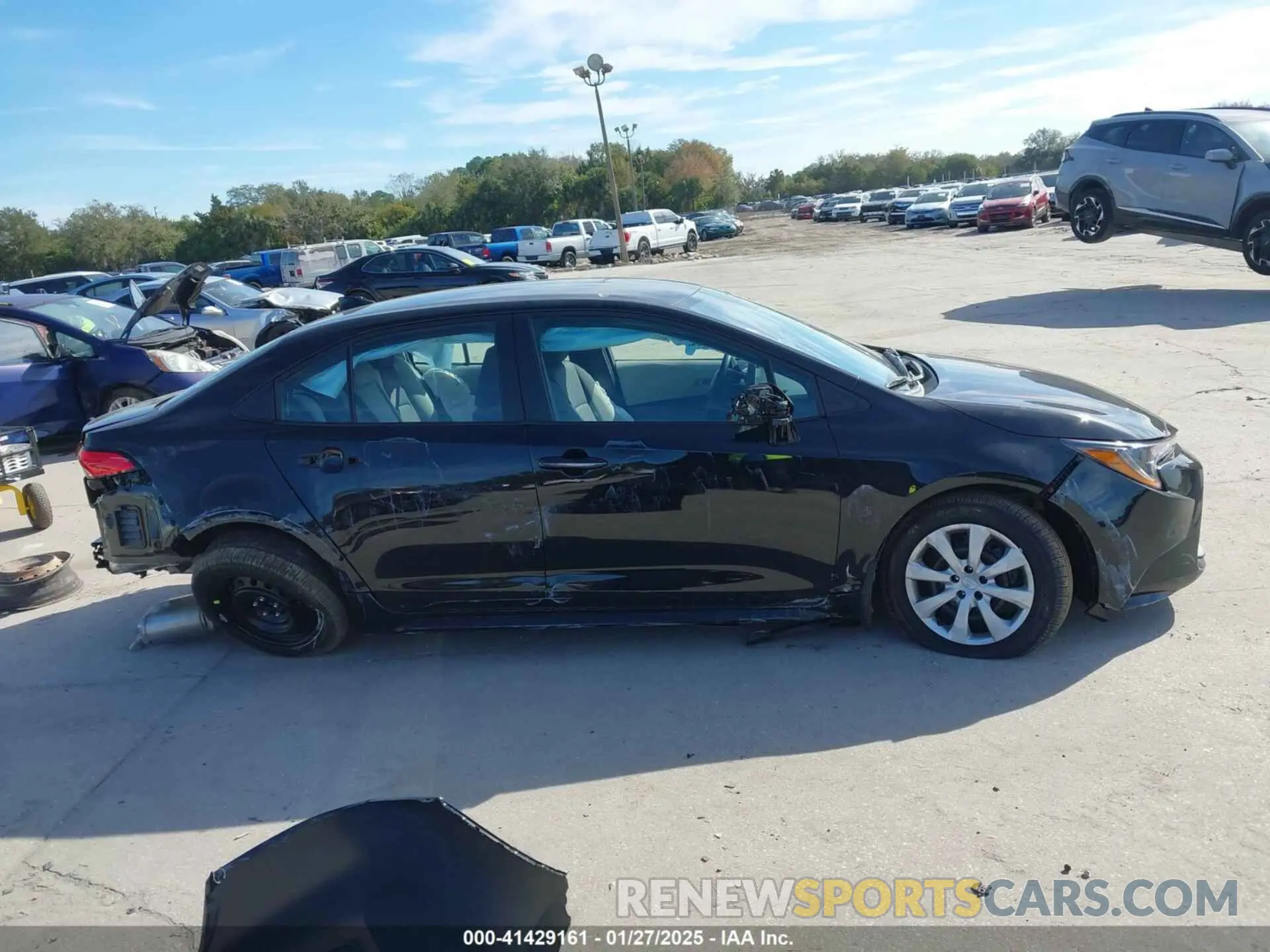 14 Photograph of a damaged car 5YFB4MDEXSP261655 TOYOTA COROLLA 2025